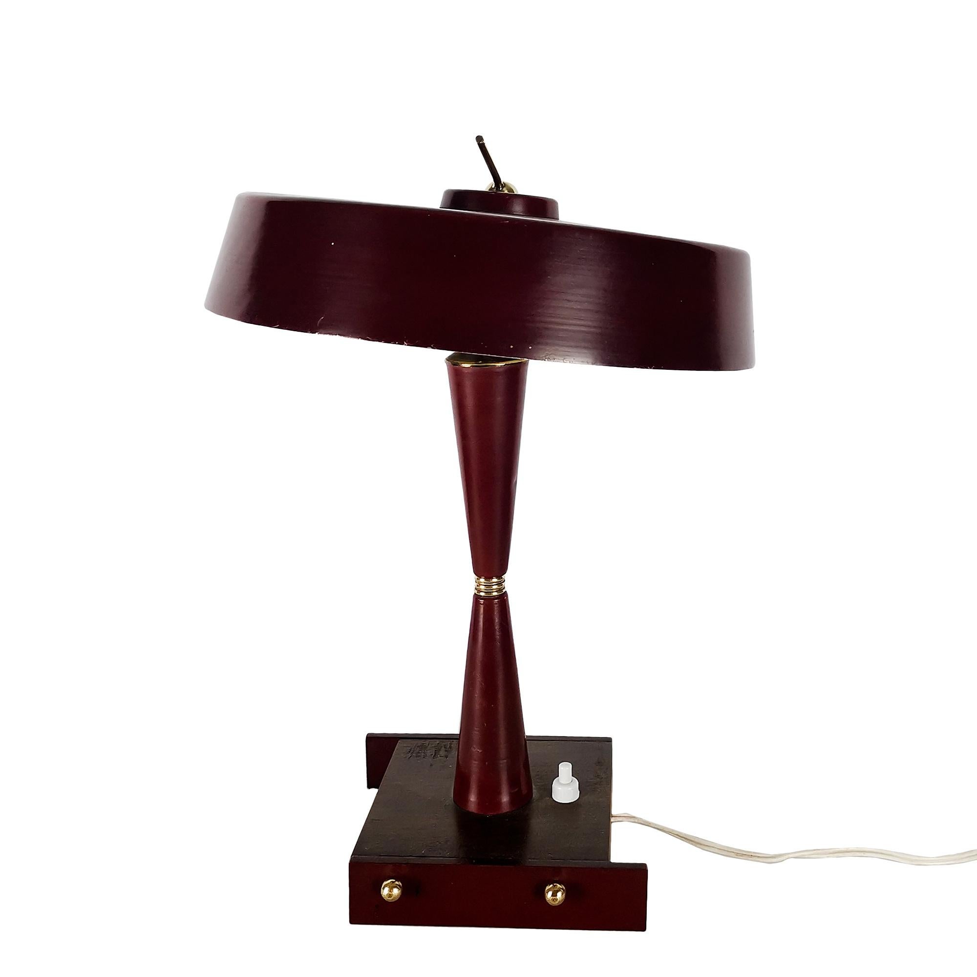 Italian Mid-Century Modern Table Lamp by Stilux In Burgundy Steel and Aluminium - Italy For Sale
