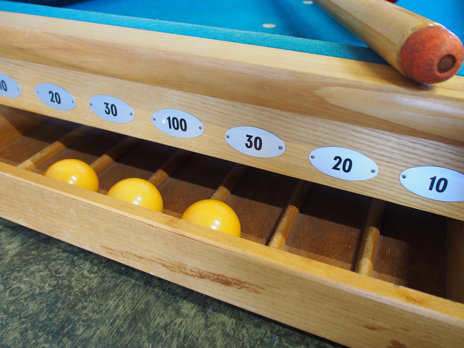 Small Table Poolgame with 2 Billiard Cues from the 1950s 6