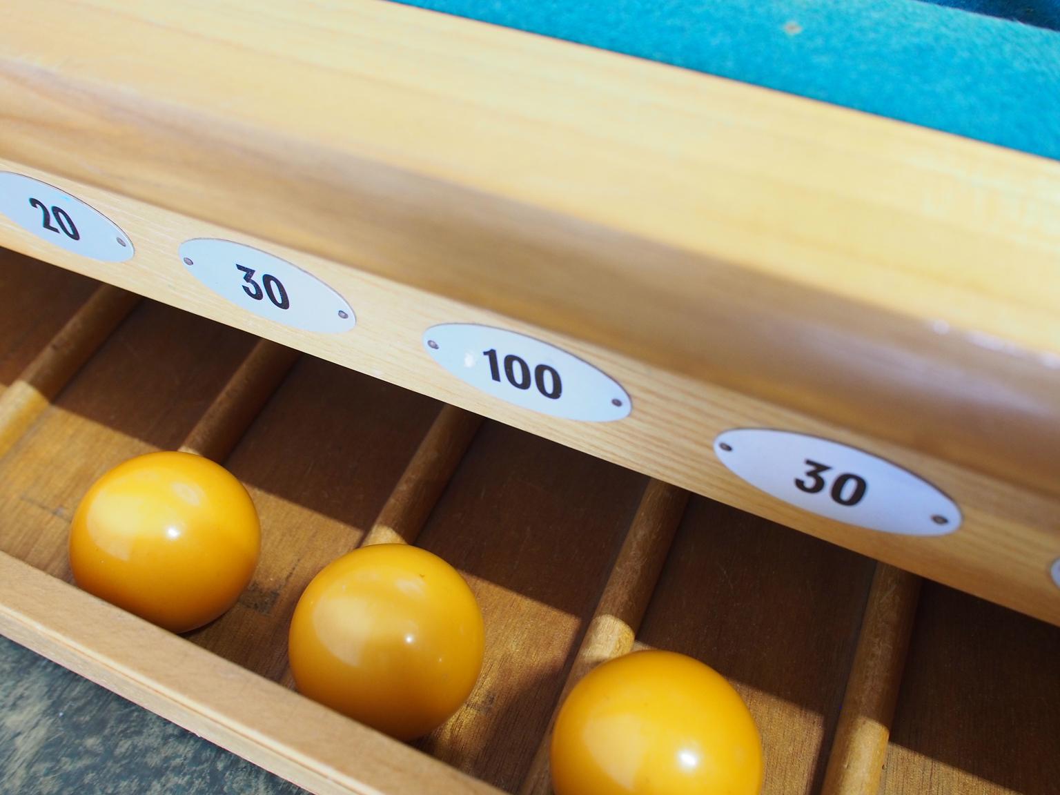 Small Table Poolgame with 2 Billiard Cues from the 1950s 7