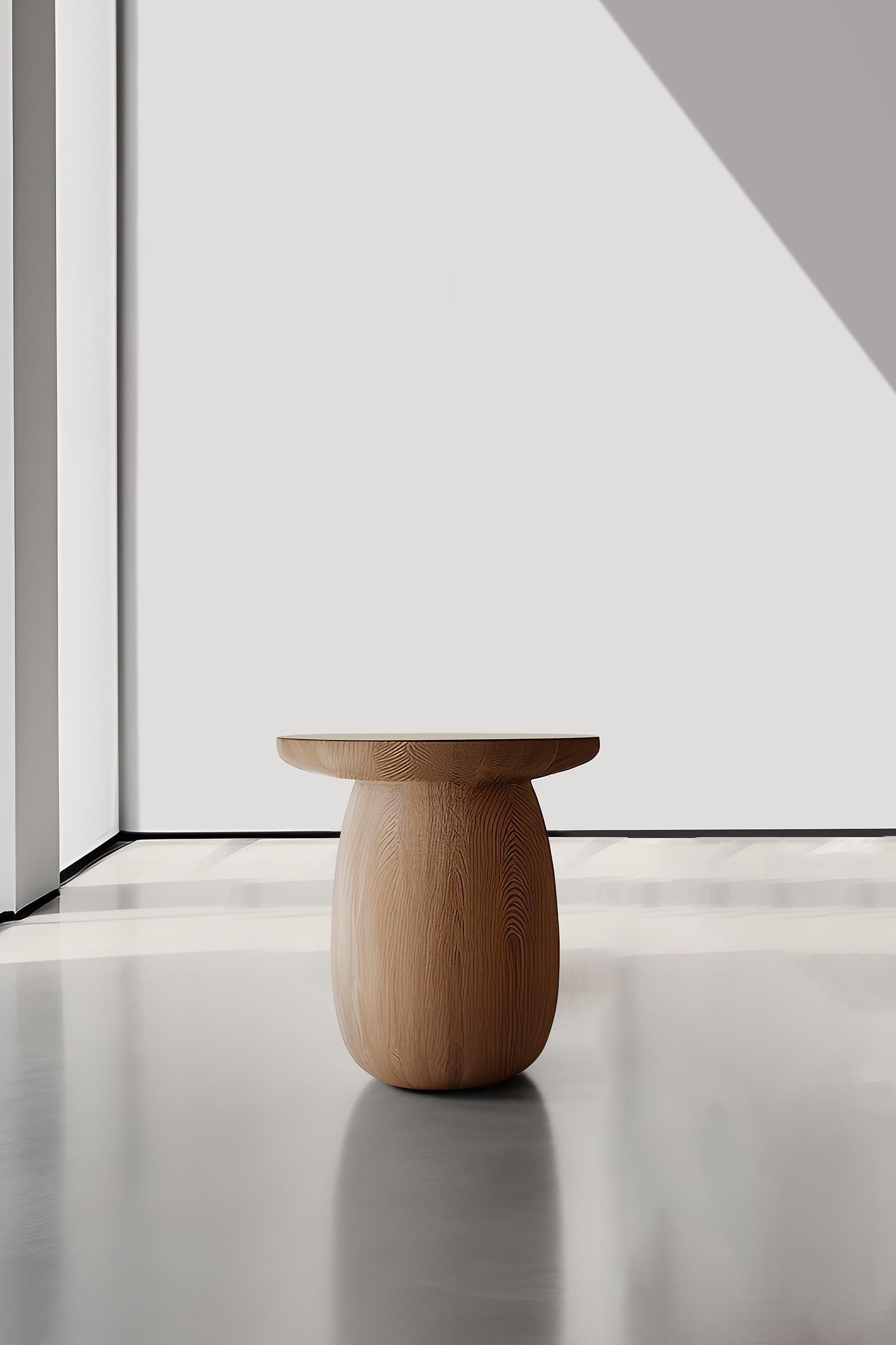 Kleiner Tisch, Beistelltisch Samu aus Massivholz von NONO (Moderne der Mitte des Jahrhunderts) im Angebot