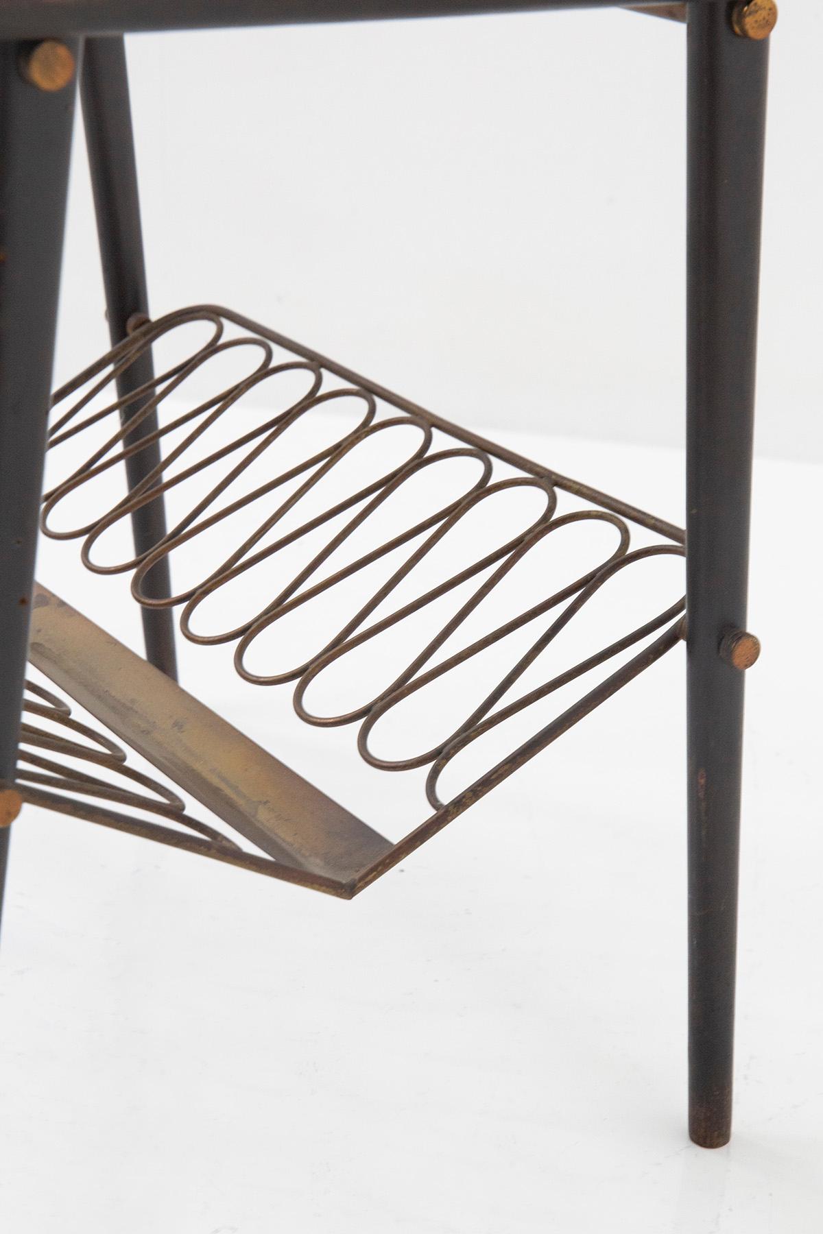 Petite table avec plateau de Paolo Buffa en bois et laiton Attr. Bon état - En vente à Milano, IT