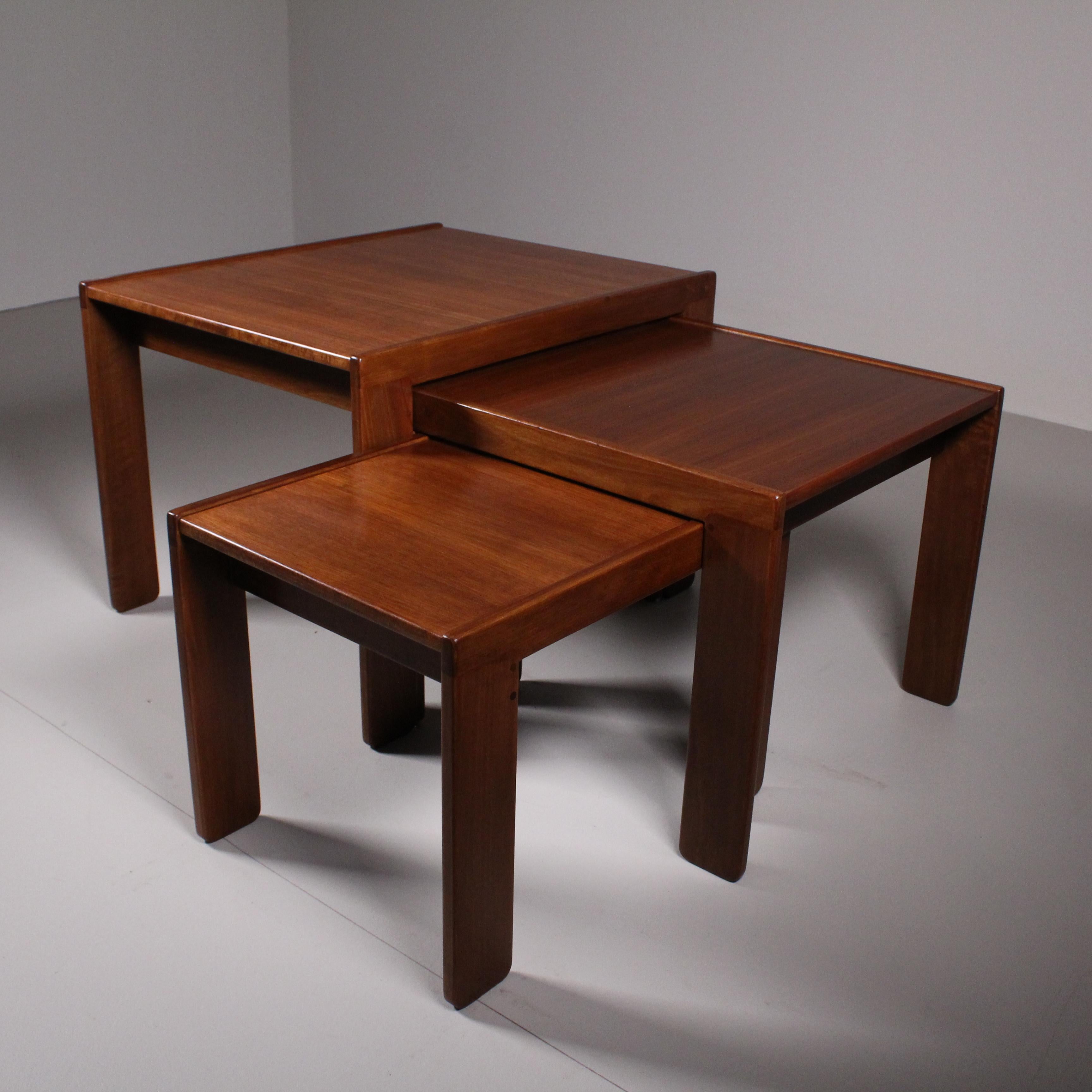 Small tables model 777, Afra and Tobia Scarpa, 1965 Circa For Sale 7