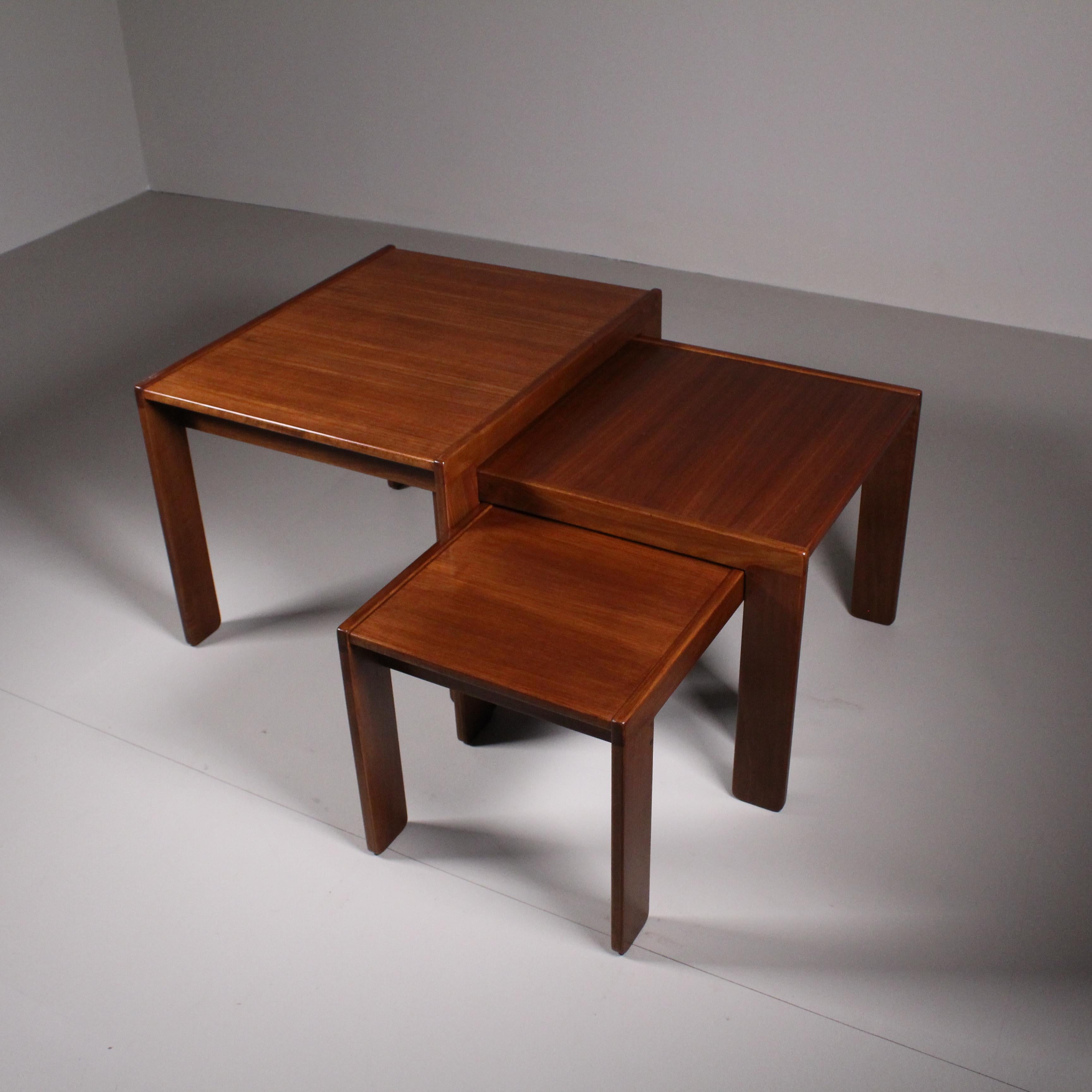 Small tables model 777, Afra and Tobia Scarpa, 1965 Circa For Sale 8