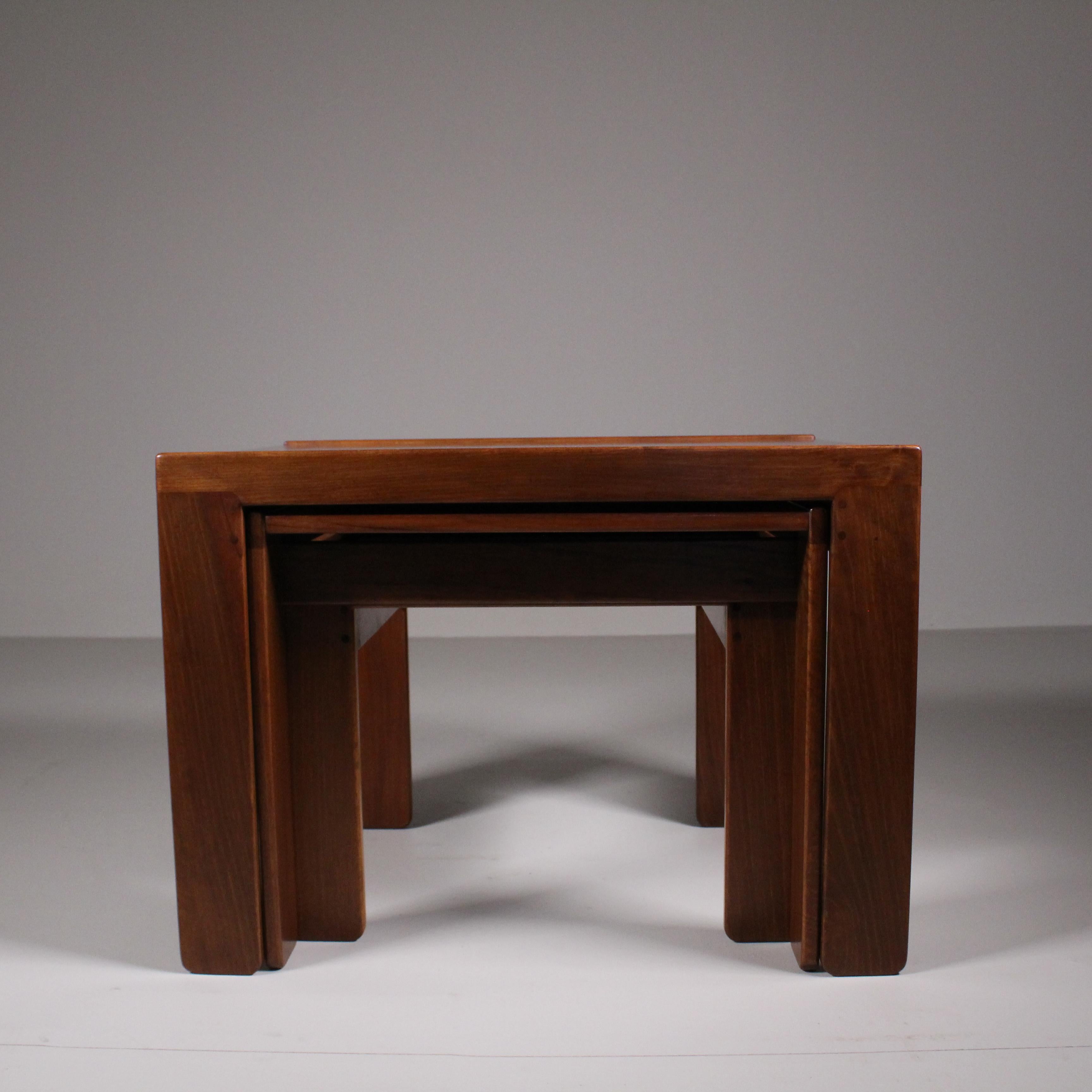 Small tables model 777, Afra and Tobia Scarpa, 1965 Circa For Sale 2