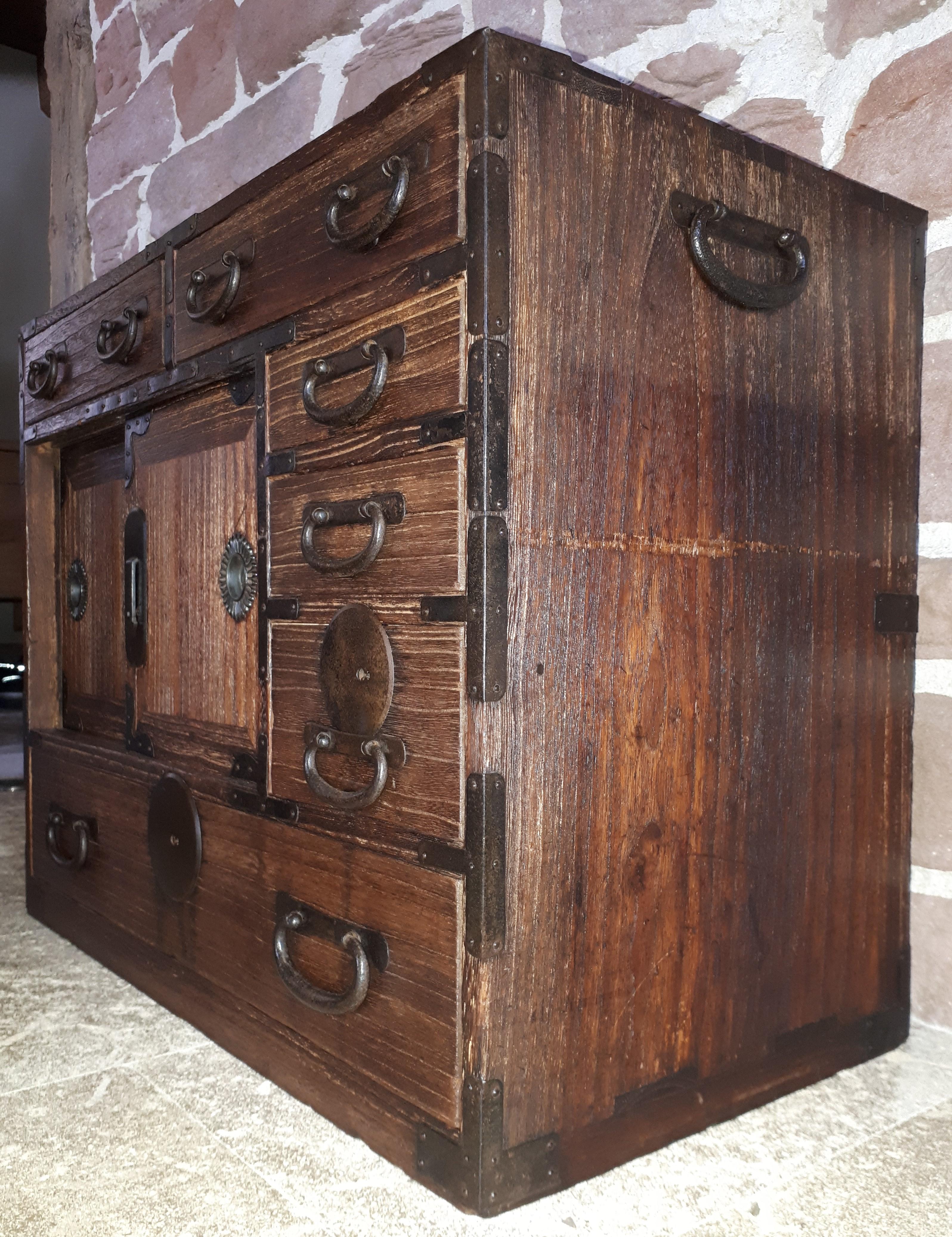 Wood Small Tansu Japanese Cabinet, Japan late Edo period For Sale