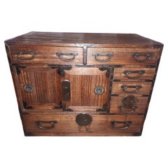 Small Tansu Japanese Cabinet, Japan late Edo period