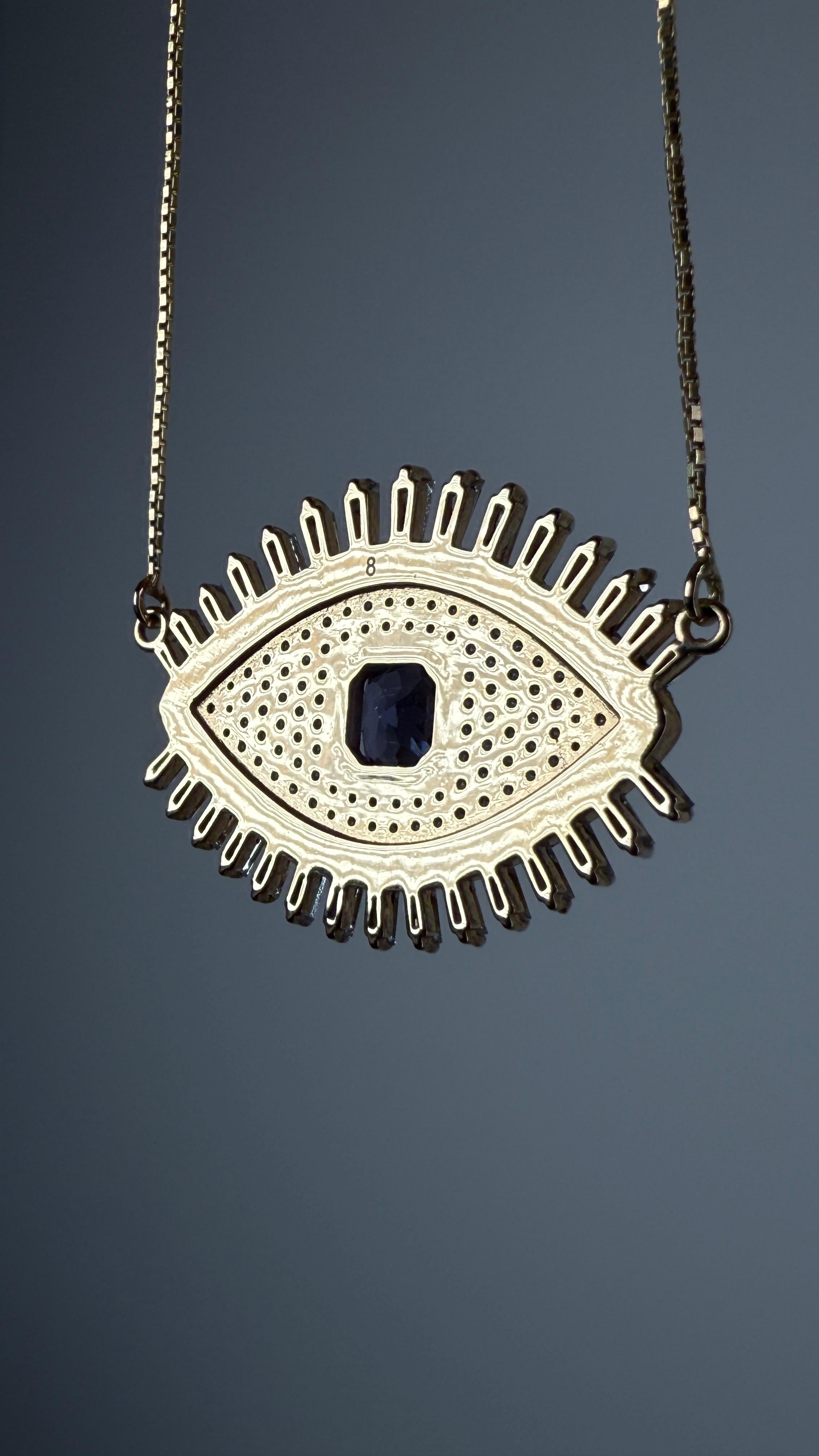 da uomo o donna Piccolo ciondolo a forma di occhio maligno con tanzanite, diamante e zaffiro in oro 18 carati in vendita