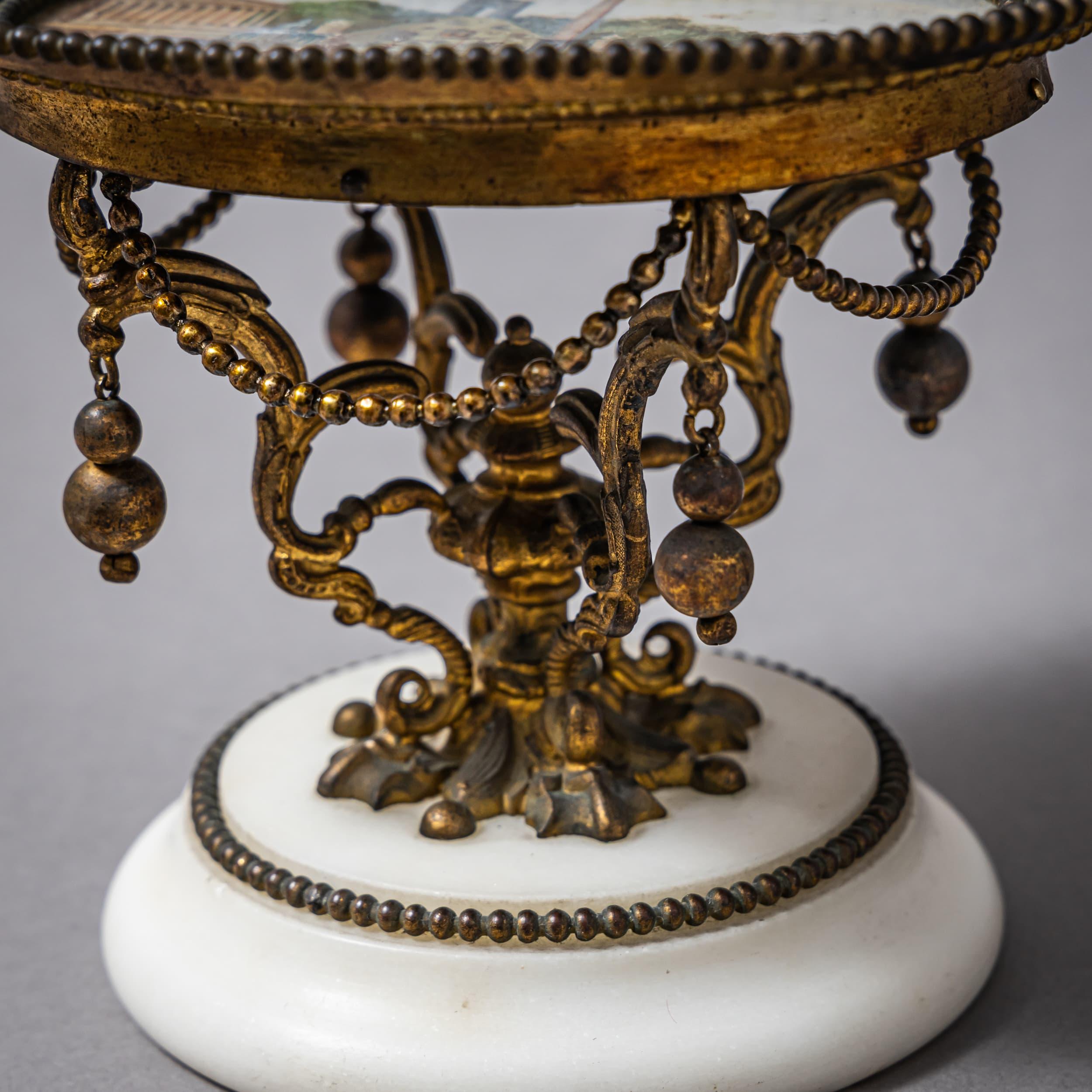 Kleine Tazza mit Ansicht von Paris, Ende 19. Jahrhundert (Bronze) im Angebot