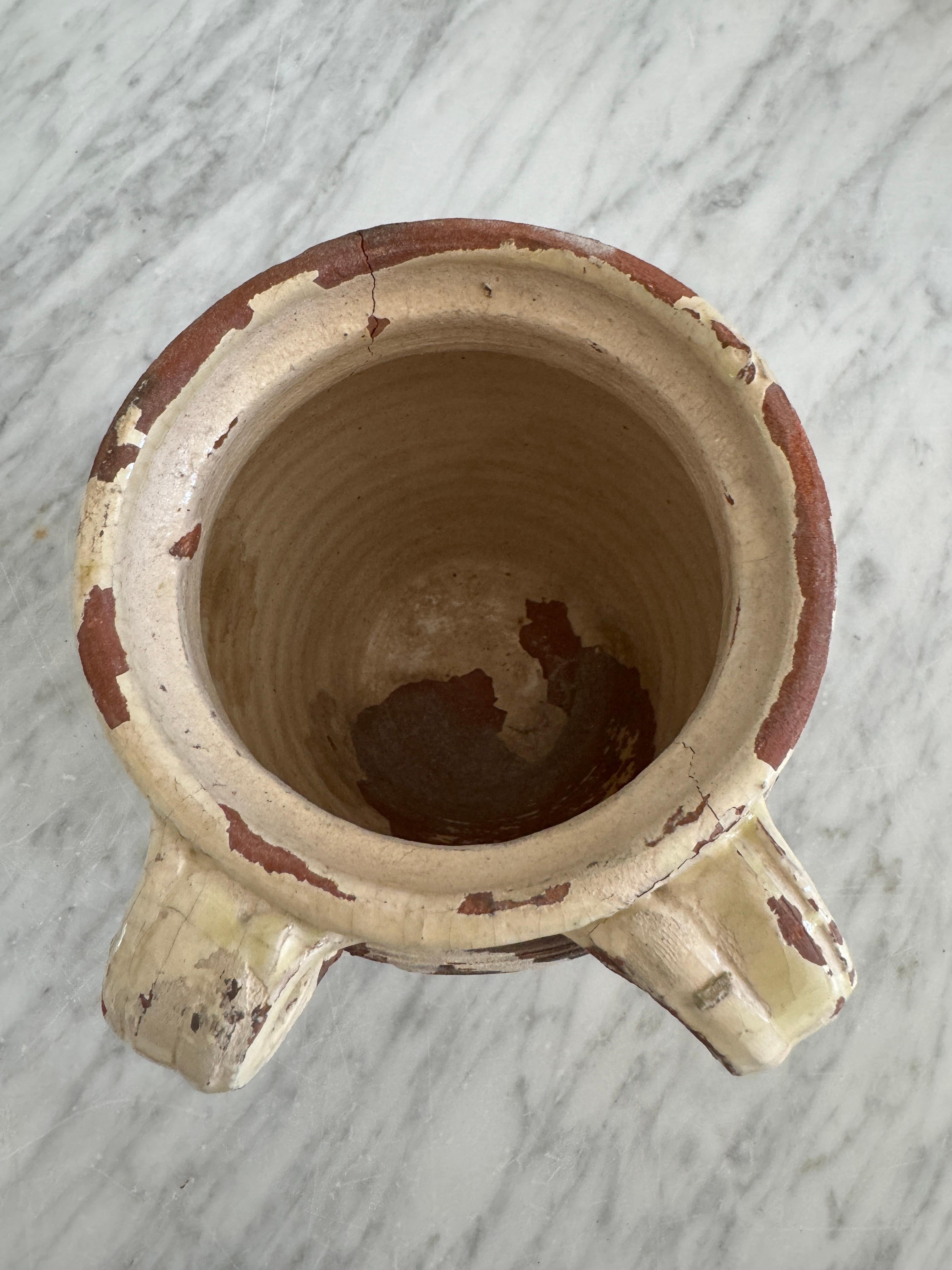 Vaso piccolo in terracotta Pignata con macchie multicolore In condizioni buone in vendita a Ventura, CA