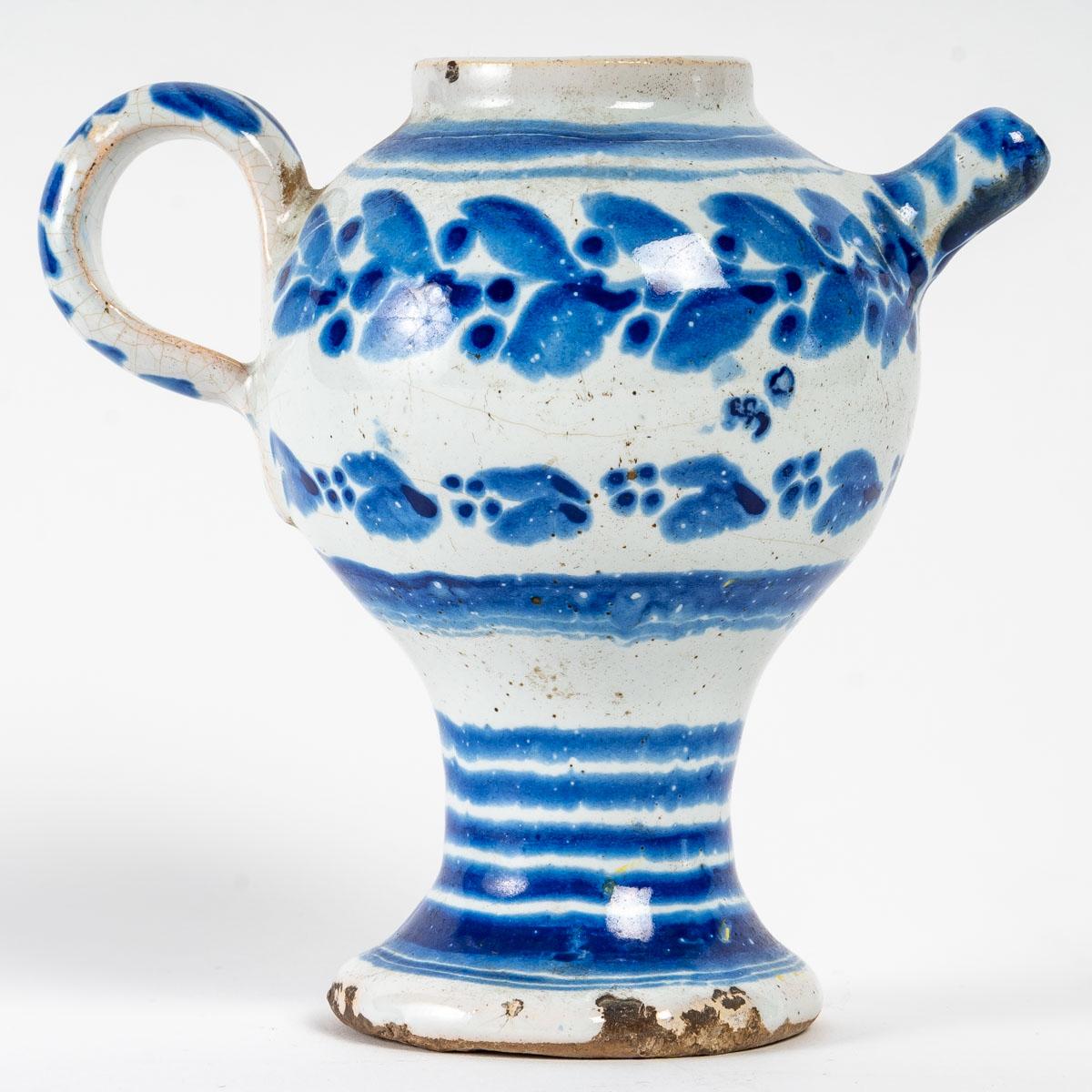 European Small terracotta vase, 19th century For Sale