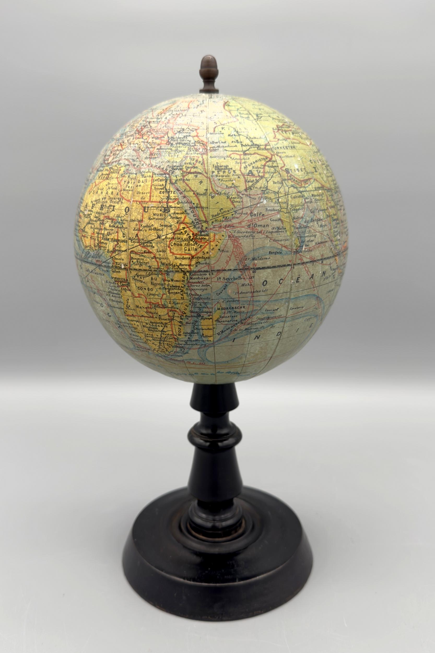 French Small terrestrial globe by Joseph Forest, Paris, France, circa 1890 / 1900 For Sale