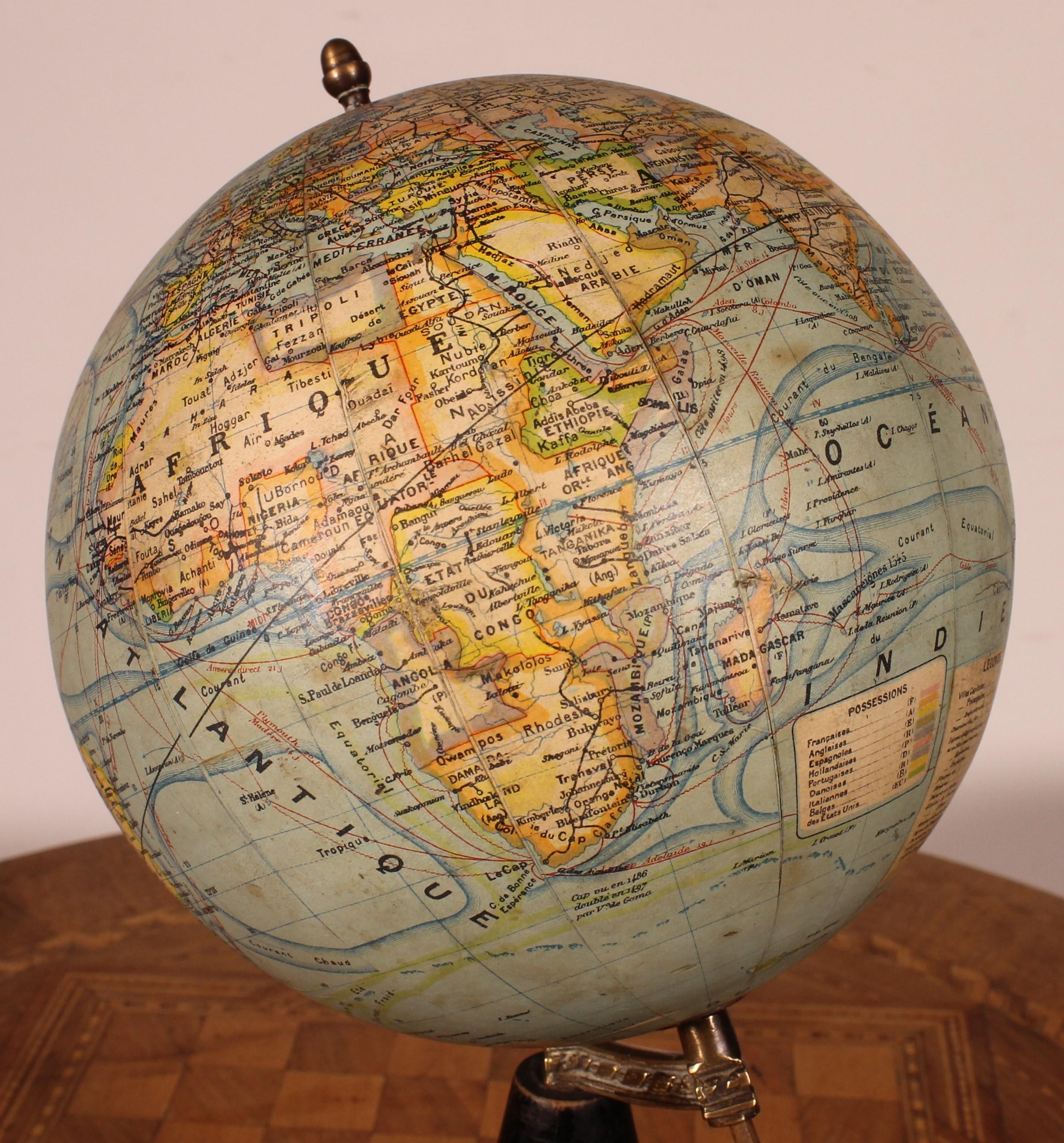 Petit globe terrestre de J.forest - Paris en vente 1