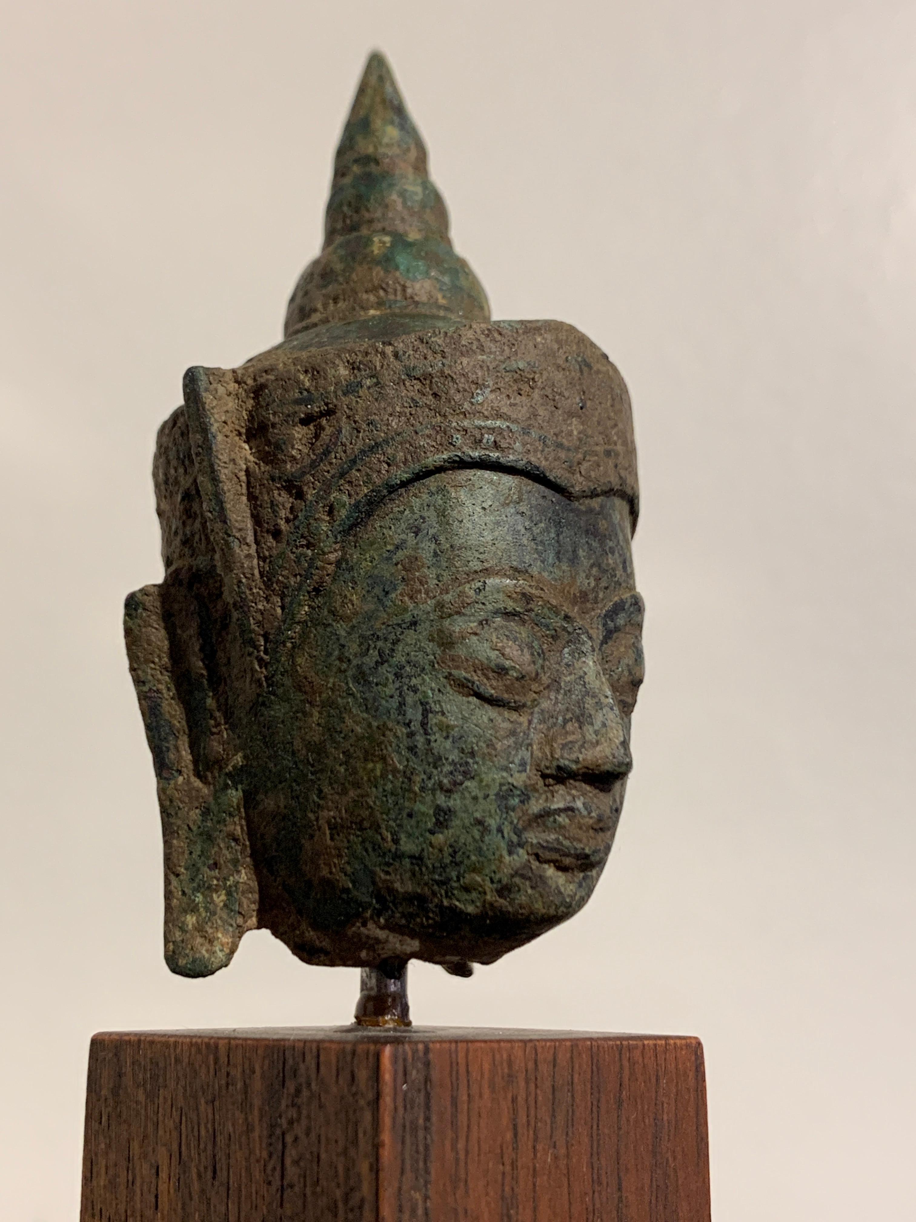Small Thai Ayutthaya Bronze Crowned Buddha Head, 17th Century, Thailand 3