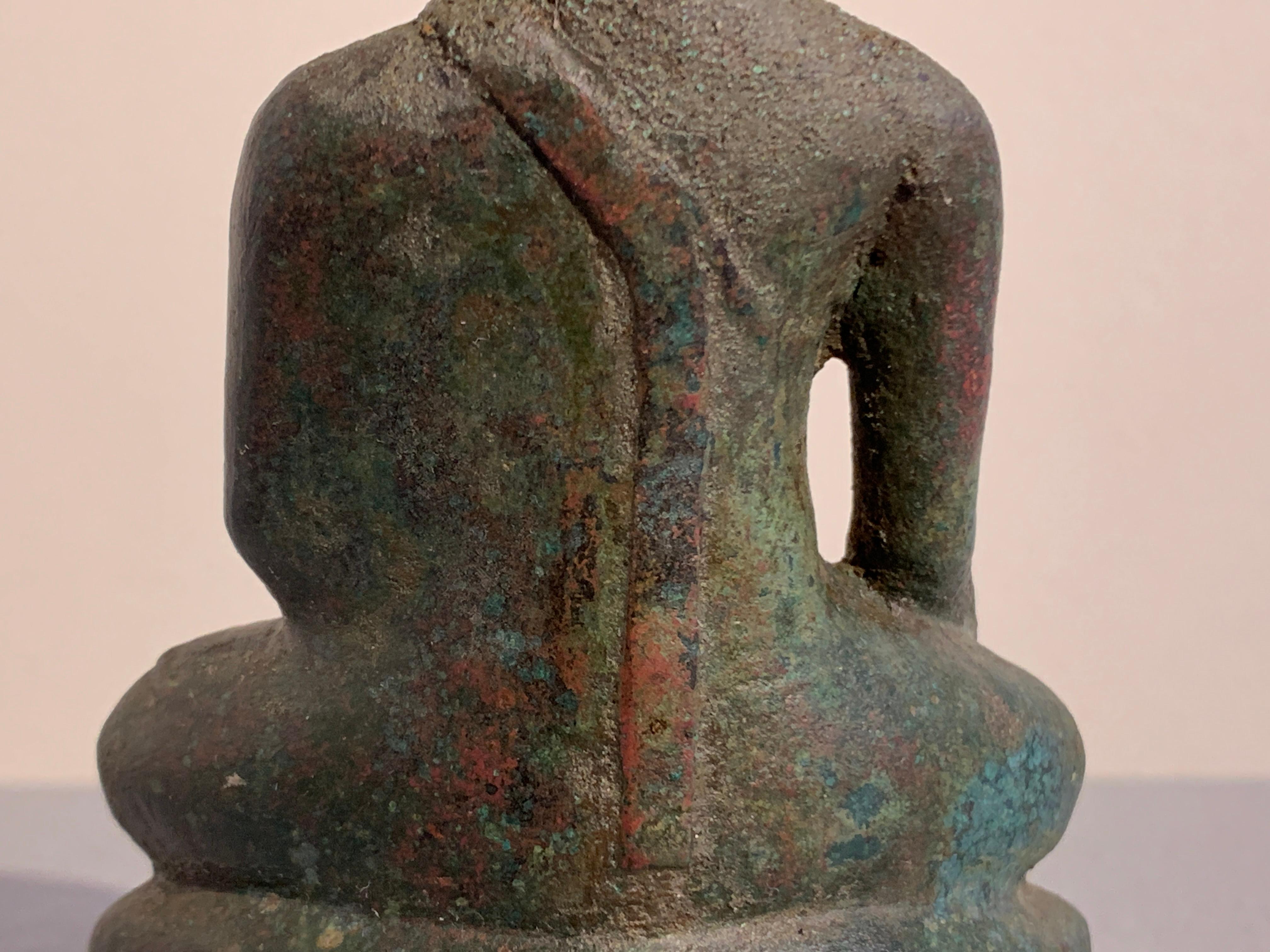 Small Thai Seated Bronze Buddha Maravijaya, Ayutthaya, 16th Century For Sale 8