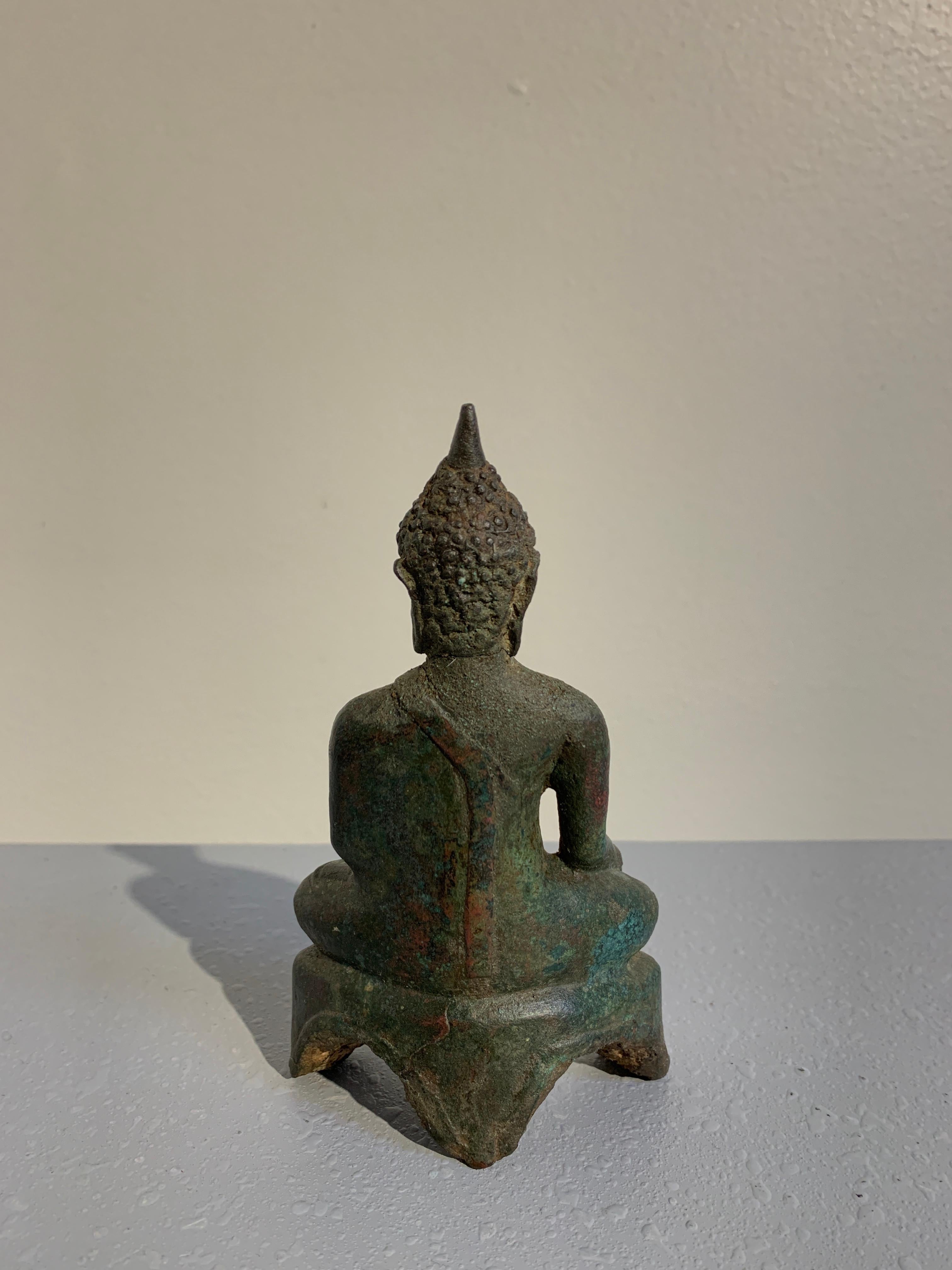Cast Small Thai Seated Bronze Buddha Maravijaya, Ayutthaya, 16th Century For Sale