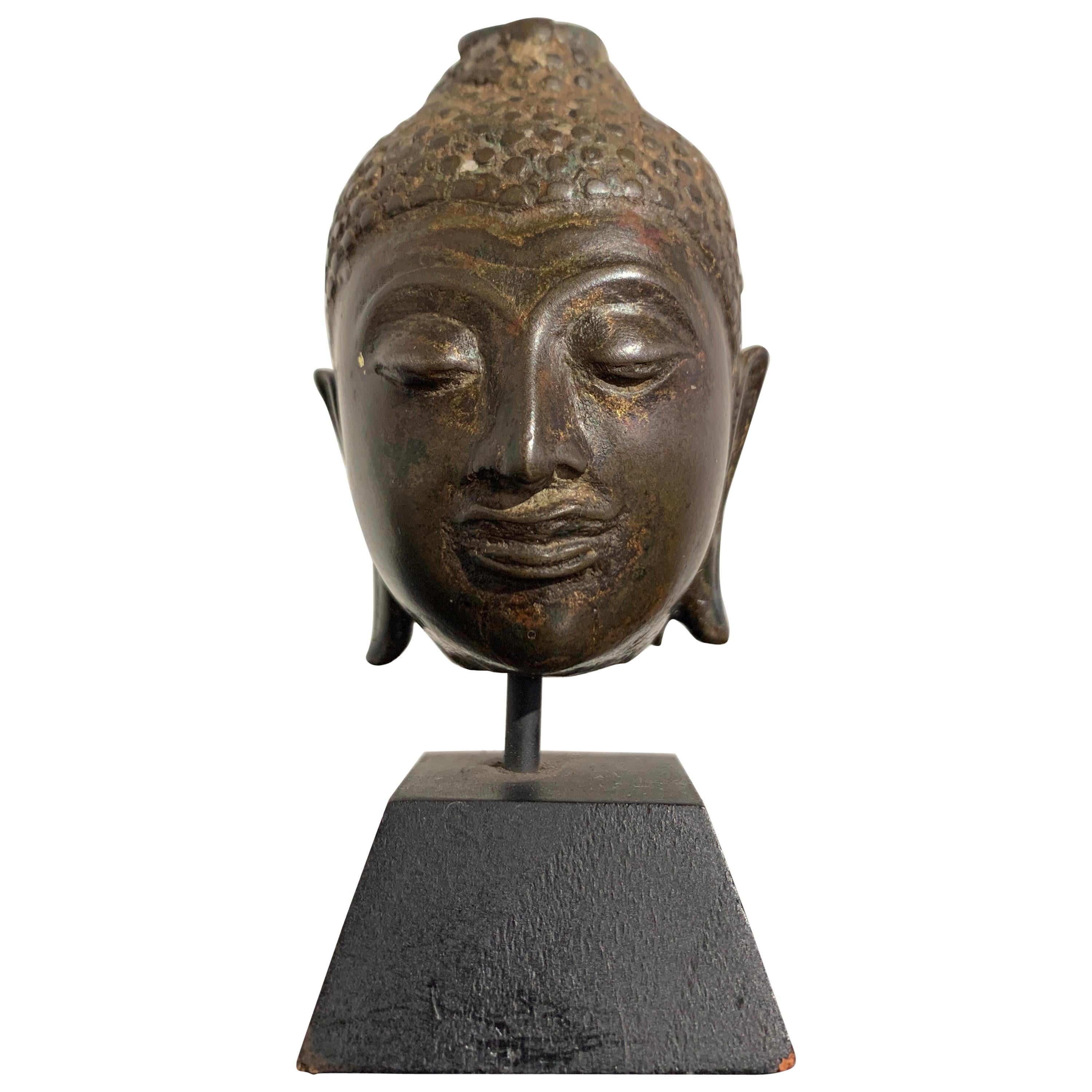 Small Thai Chiang Saen Bronze Head of the Buddha, 16th Century