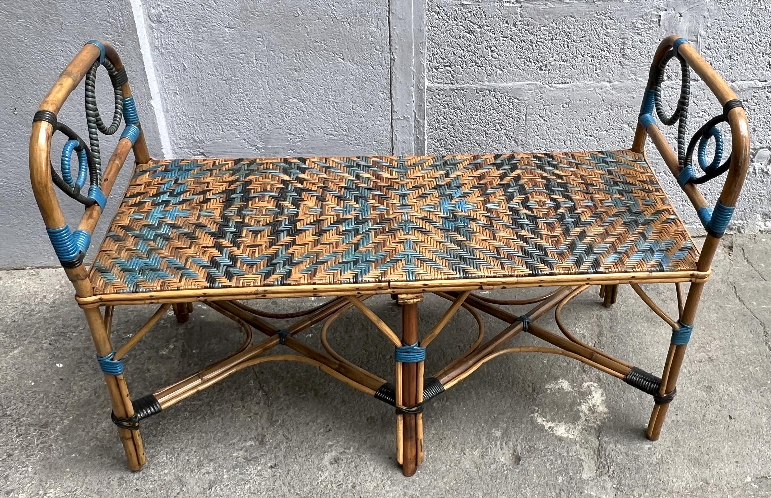 French Small three-color woven rattan lounge, France circa 1930.