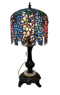 Small Tiffany Style Table Lamp With Wisteria Flowers Design