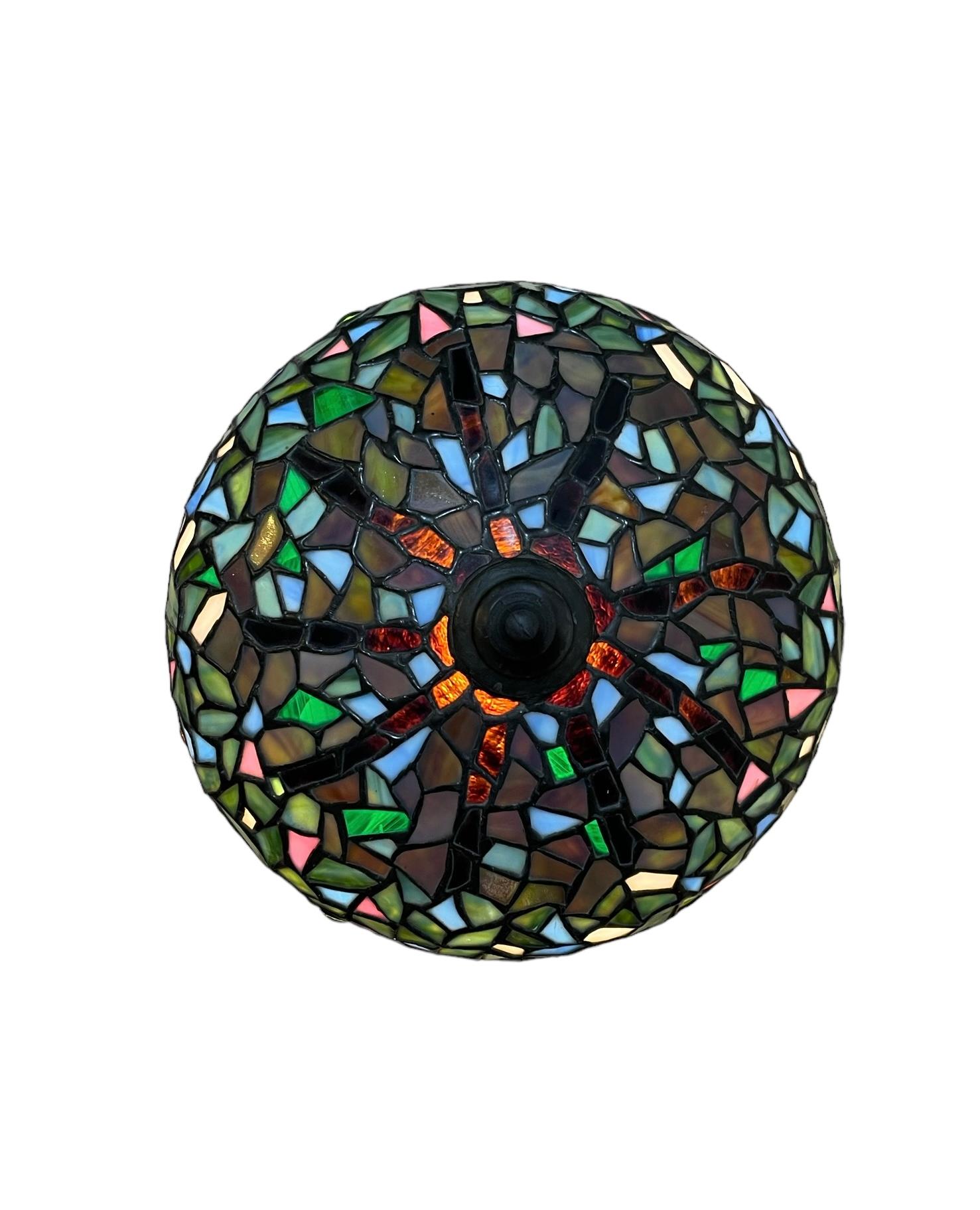 Lámpara De Mesa Pequeña Estilo Tiffany Con Flores De Glicinia Design Artes y manualidades en venta