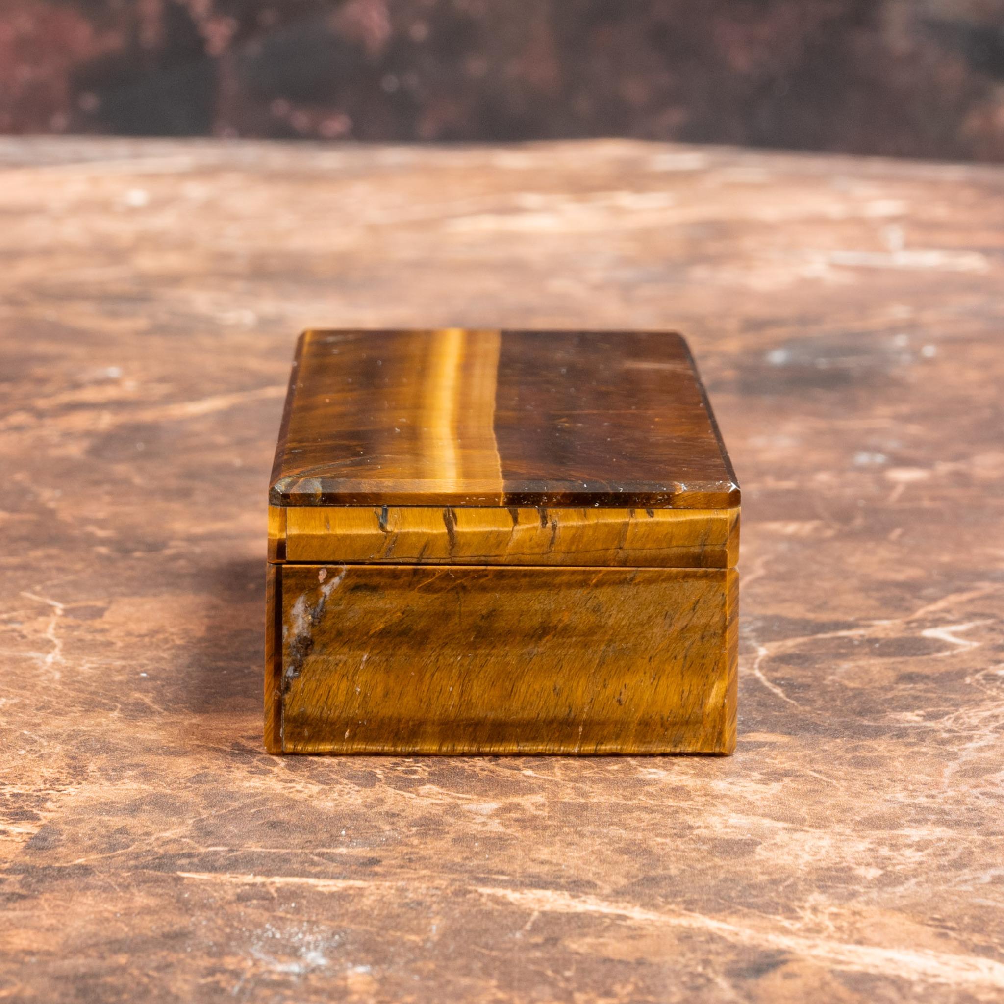 Small Tiger's Eye Stone Box, circa 1965 In Good Condition For Sale In London, GB