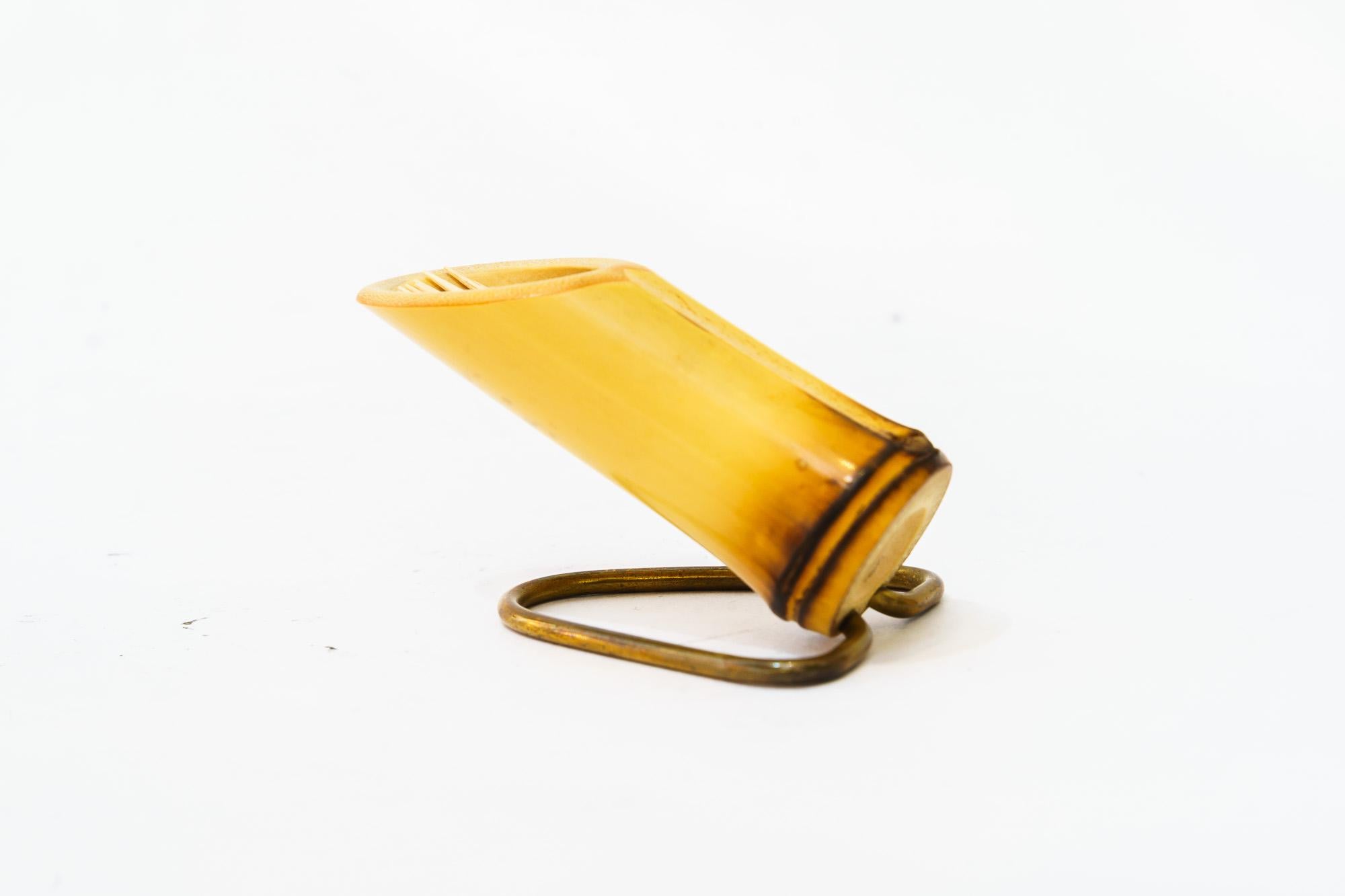 Kleiner Zahnstocherhalter aus Bambus Wien um 1950 (Moderne der Mitte des Jahrhunderts) im Angebot