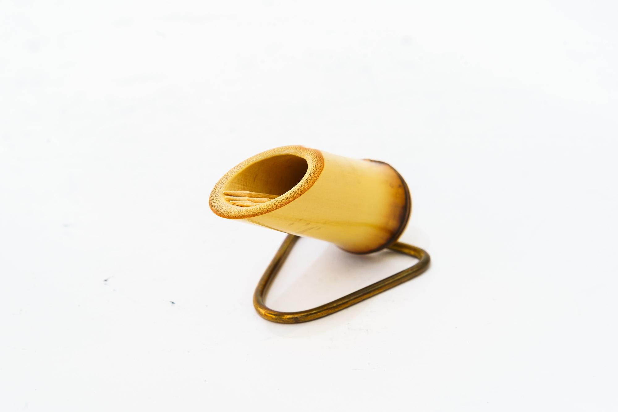 Kleiner Zahnstocherhalter aus Bambus Wien um 1950 (Österreichisch) im Angebot