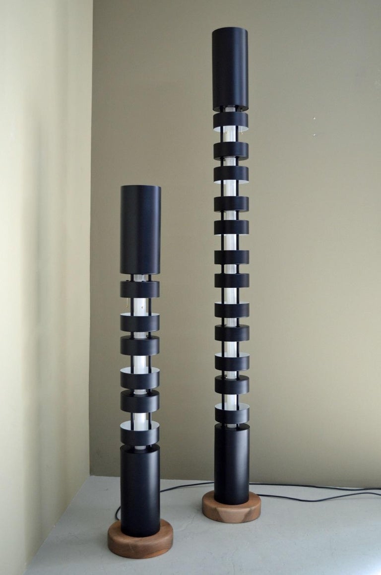 Small TOTEM Floor Lamp by Serge Mouille In Excellent Condition For Sale In Brooklyn, NY