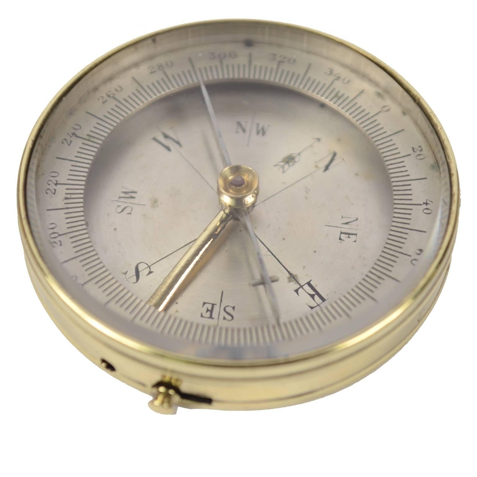 Small Travel Compass with Lid Made in Germany in the Early 1900s In Excellent Condition In Milan, IT