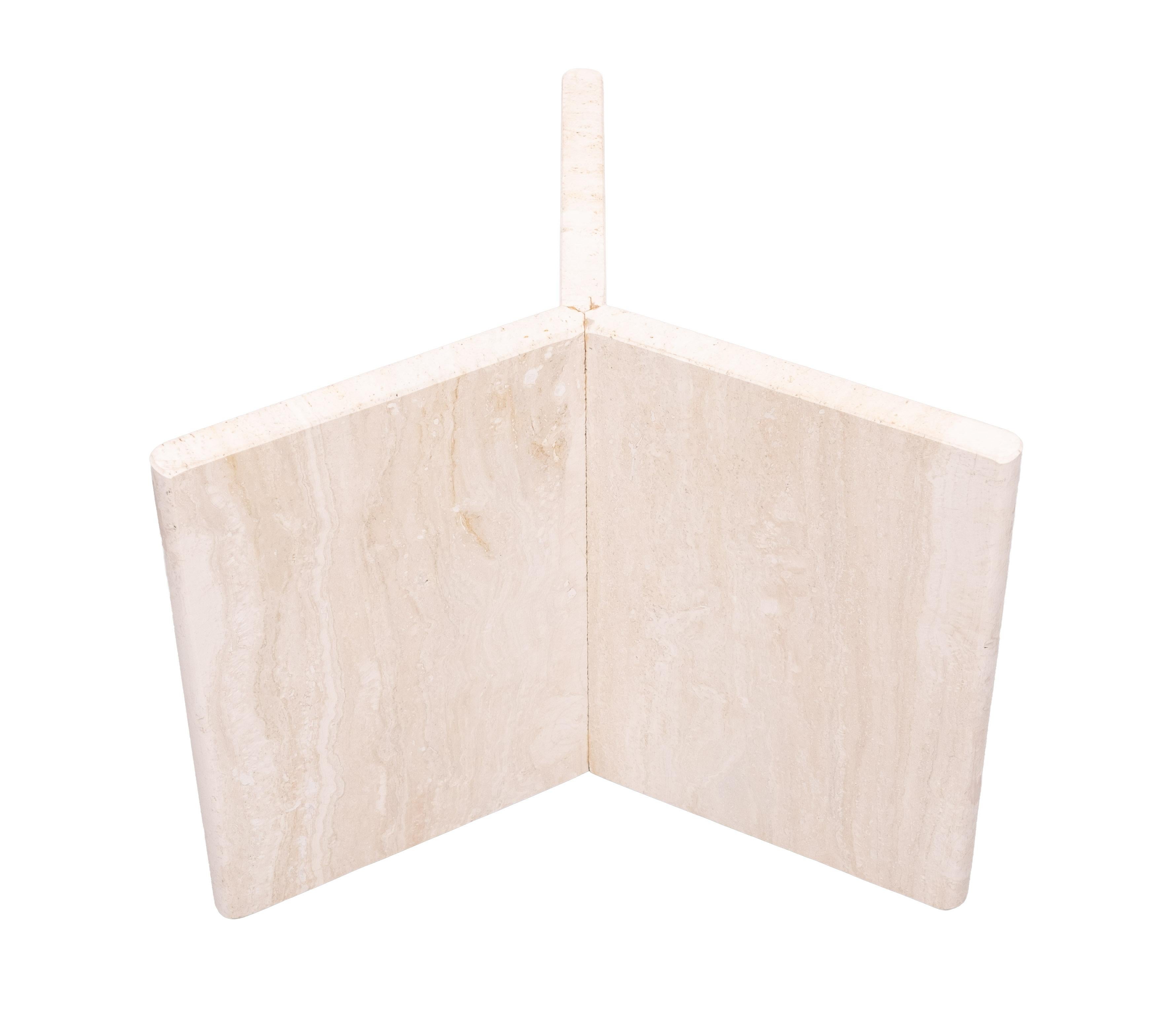 Petite table basse en travertin Italie 1970 en vente 2