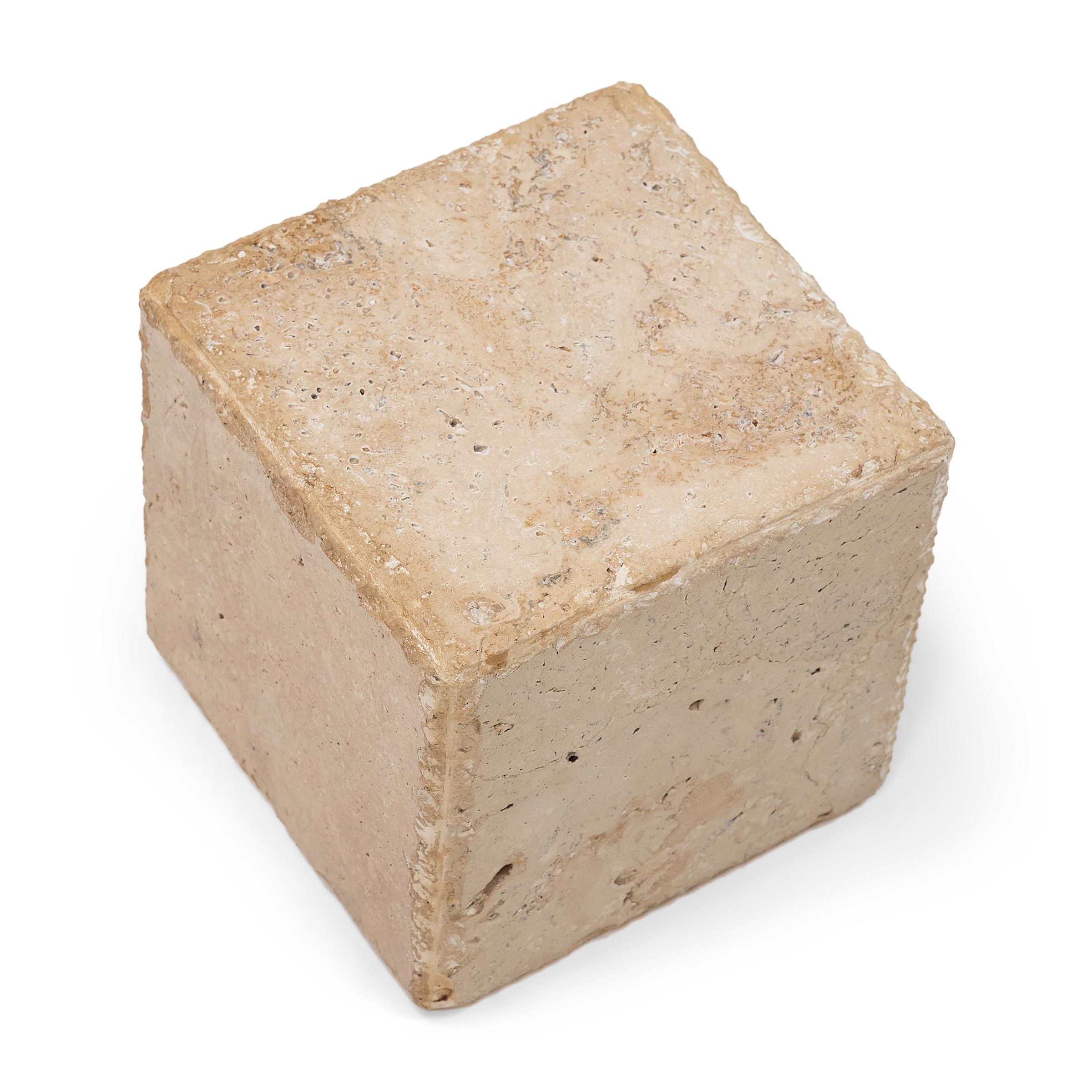 Small Travertine Marble Pedestal In Good Condition For Sale In Chicago, IL
