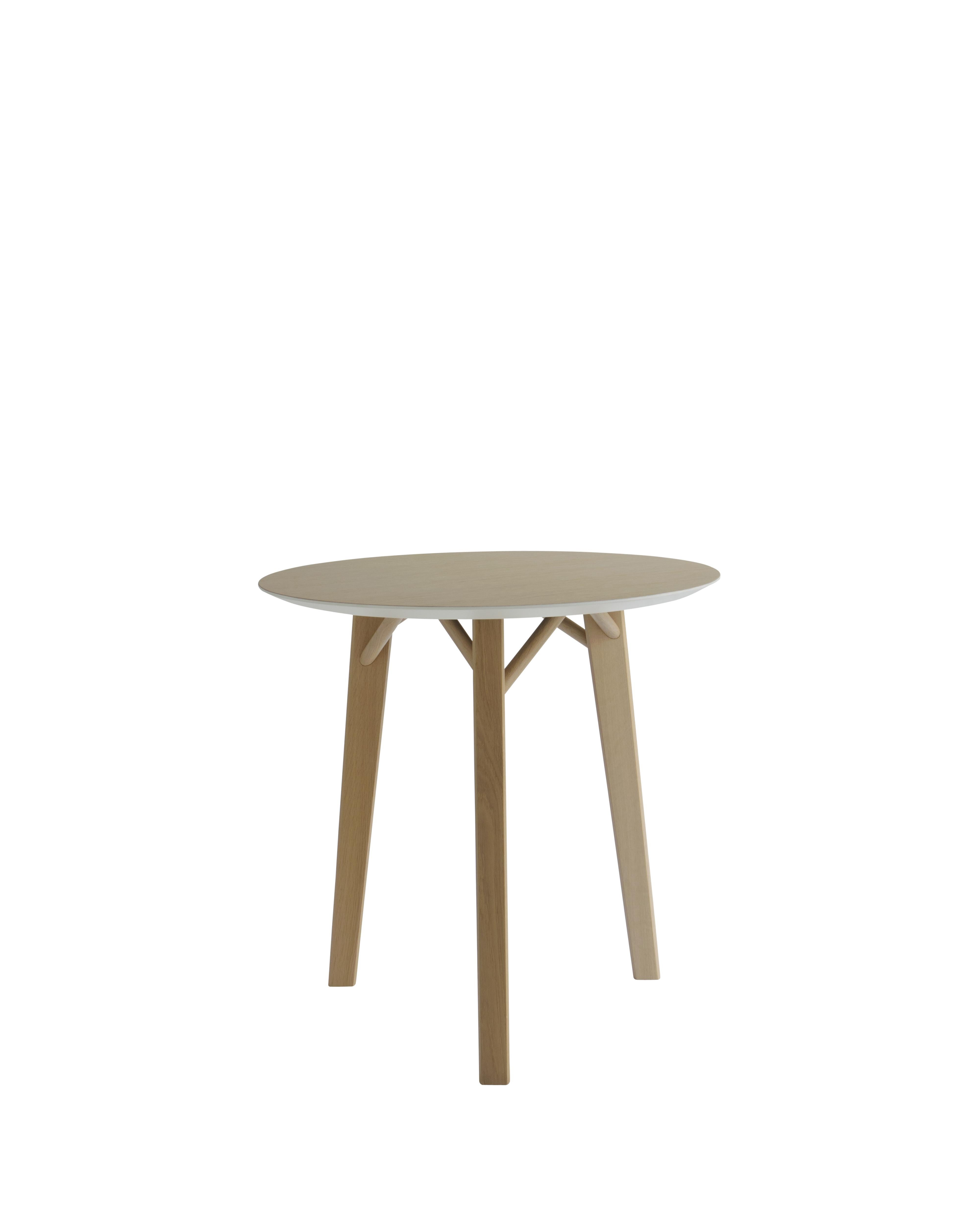 Small, tria kiklos table by Colé Italia with Lorenz + Kaz, 2012
Dimensions: H.75; ø 75/140
Materials: Veneered, lacquered, or ceramic top with rounded corners, accordingly lacquered on the back. 3 solid oak Legs. (Custom size top available upon