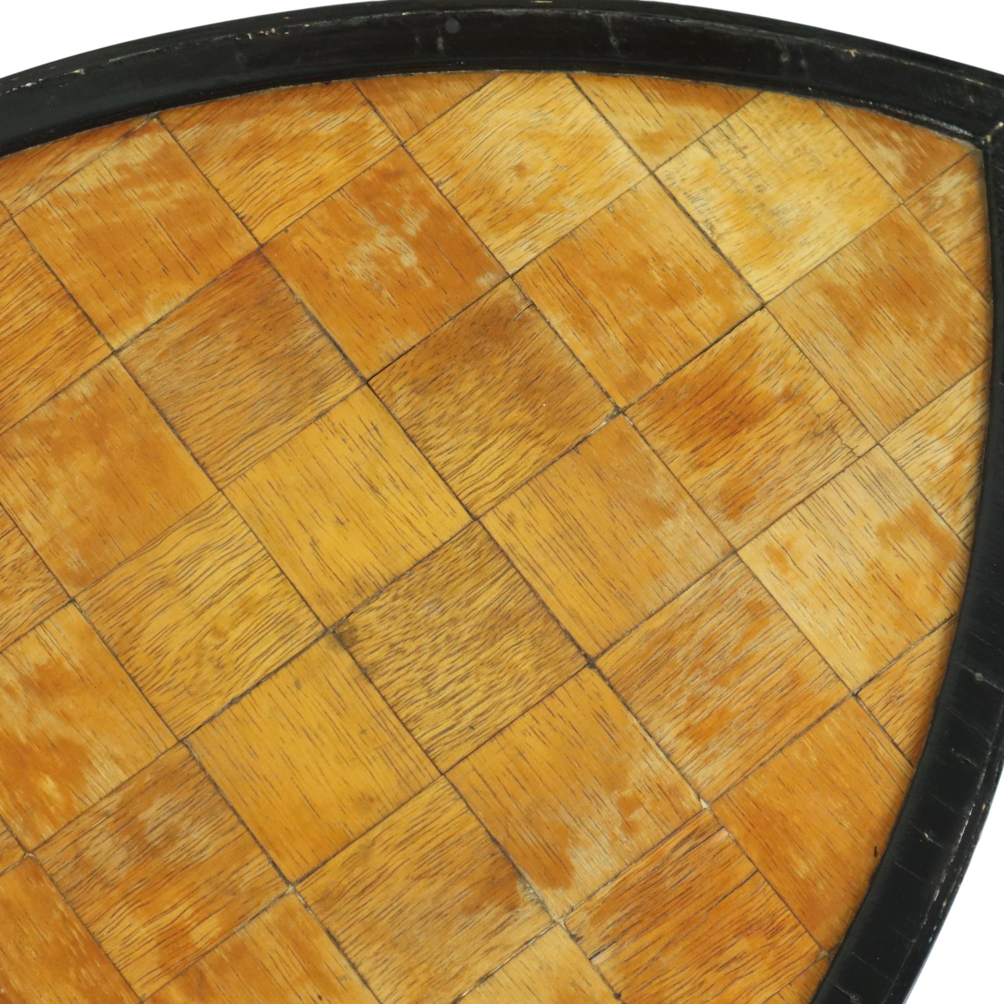 Petite table à plantes triangulaire Wood Wood 1950s en vente 2