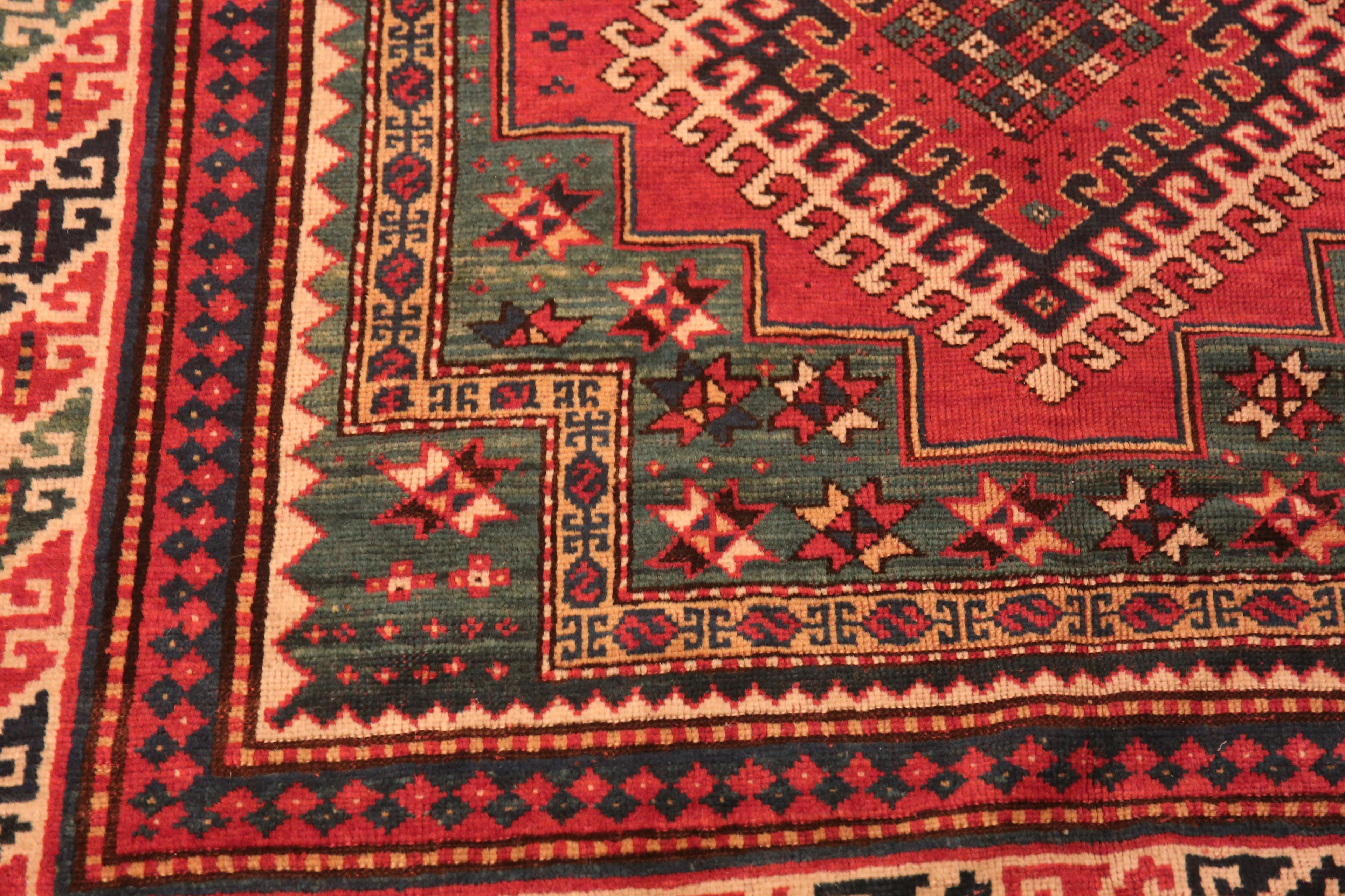 Laine  Petit tapis de prière islamique caucasien ancien et tribal Kazak 4'10