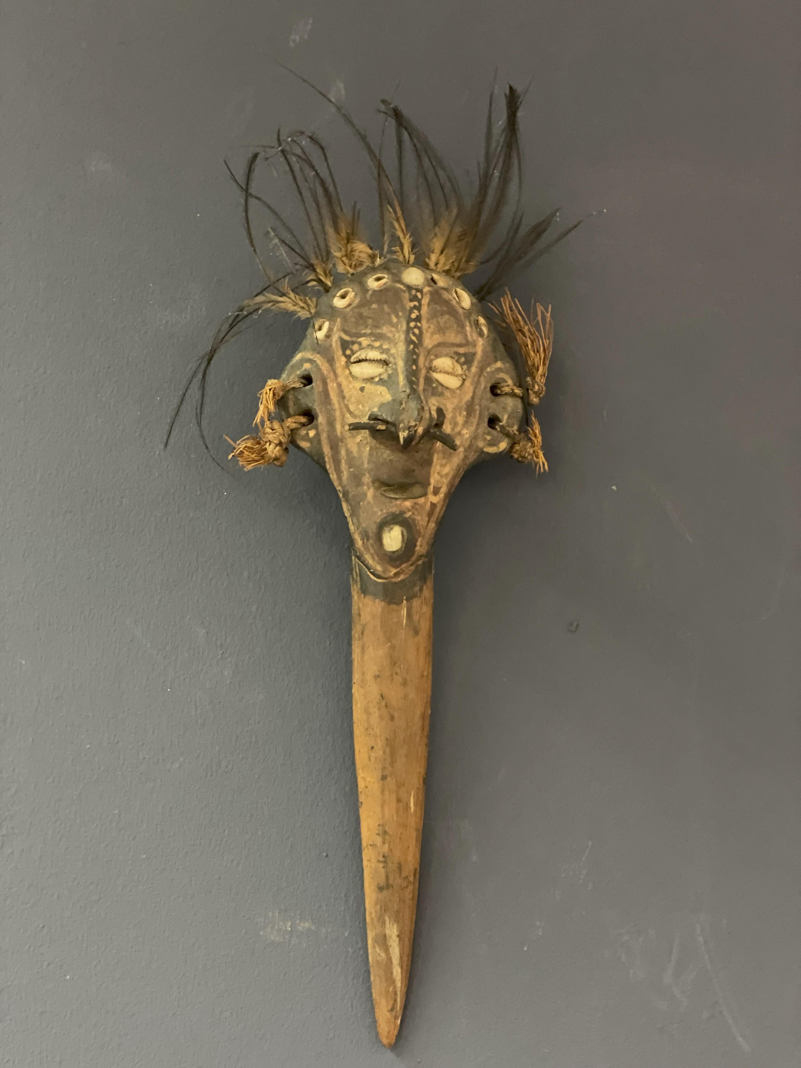 Small tribal mask In Good Condition For Sale In Munich, DE