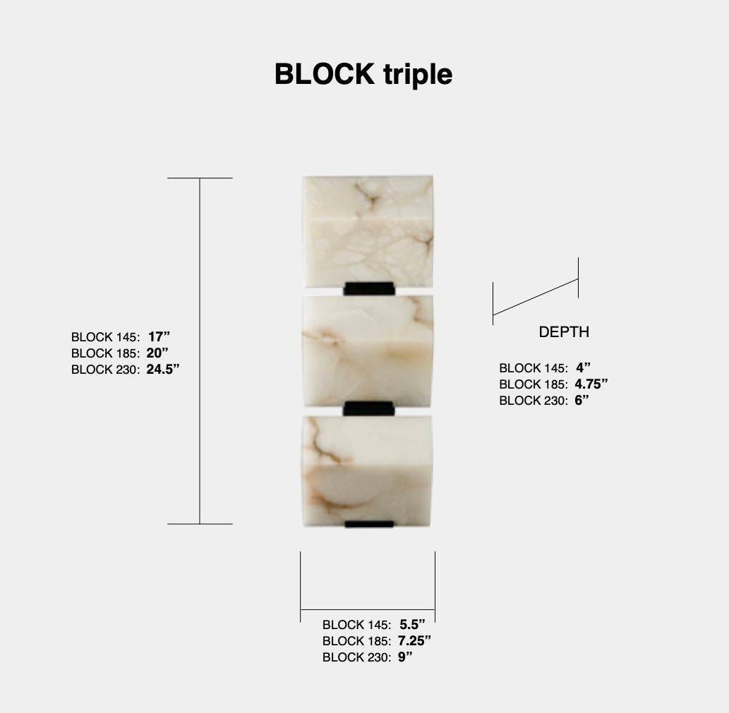 XXIe siècle et contemporain Petite applique Triple Block modèle #145 en albâtre à la manière de Pierre Chareau en vente