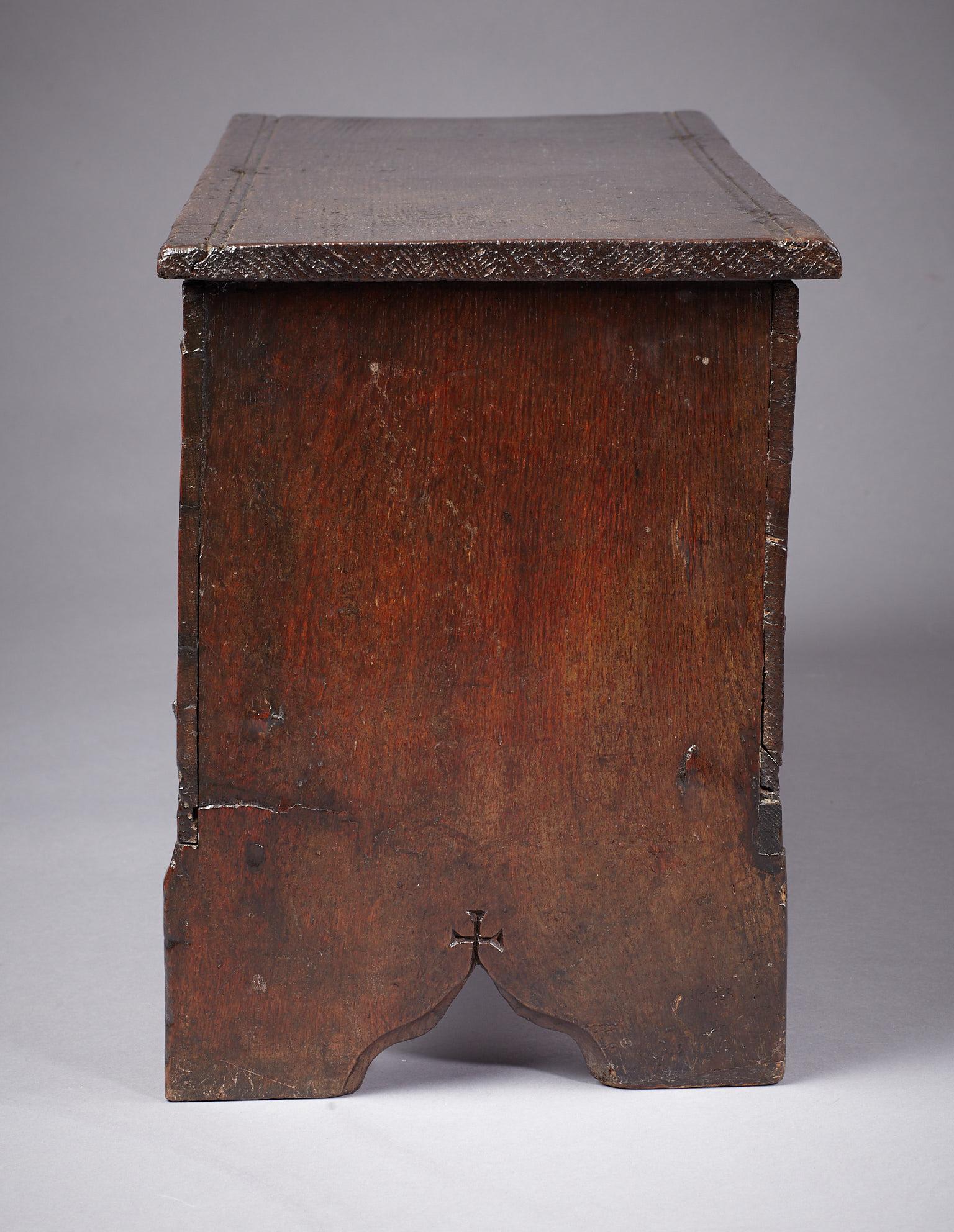 18th Century and Earlier Small Tudor Oak Boarded Chest, Mid-16th Century, English, circa 1540-1560