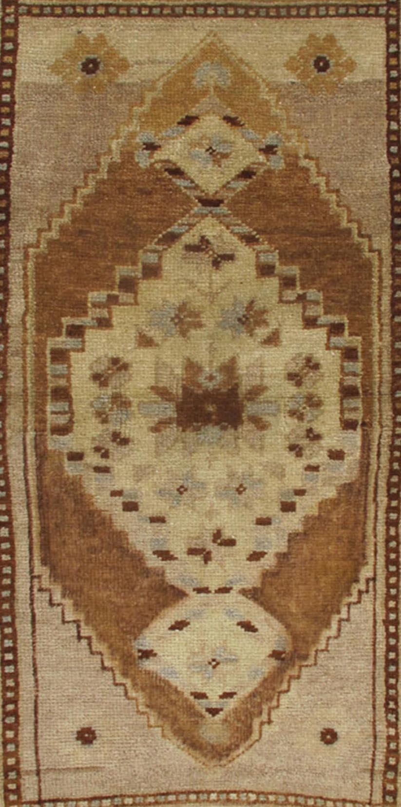 Small Turkish Oushak Carpet with Central Medallion in Light Brown, Taupe & Gray In Excellent Condition In Atlanta, GA
