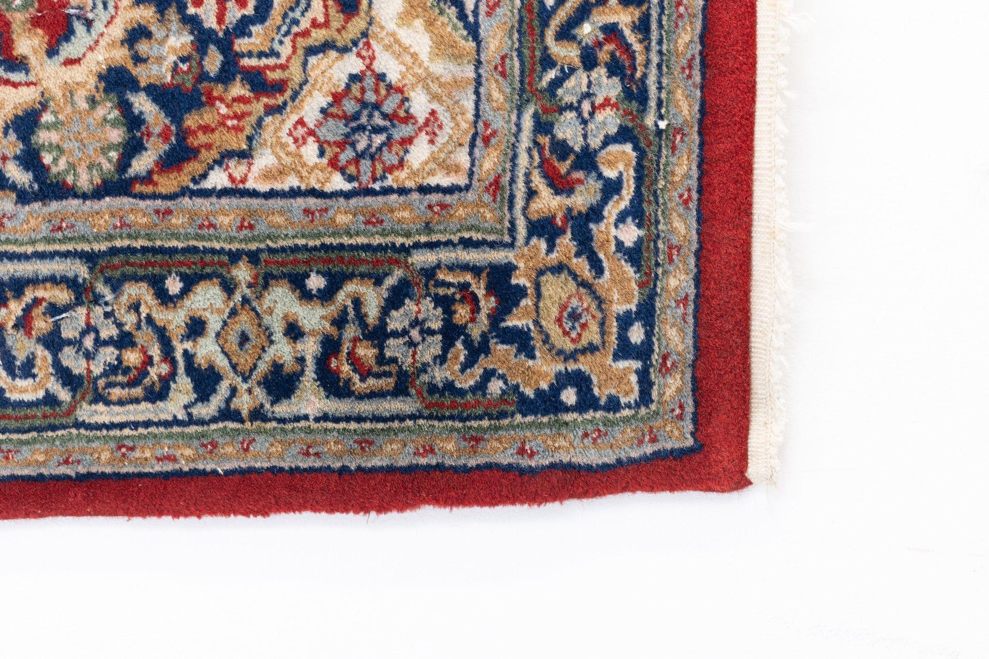 Lana Tappeto turco piccolo in vendita