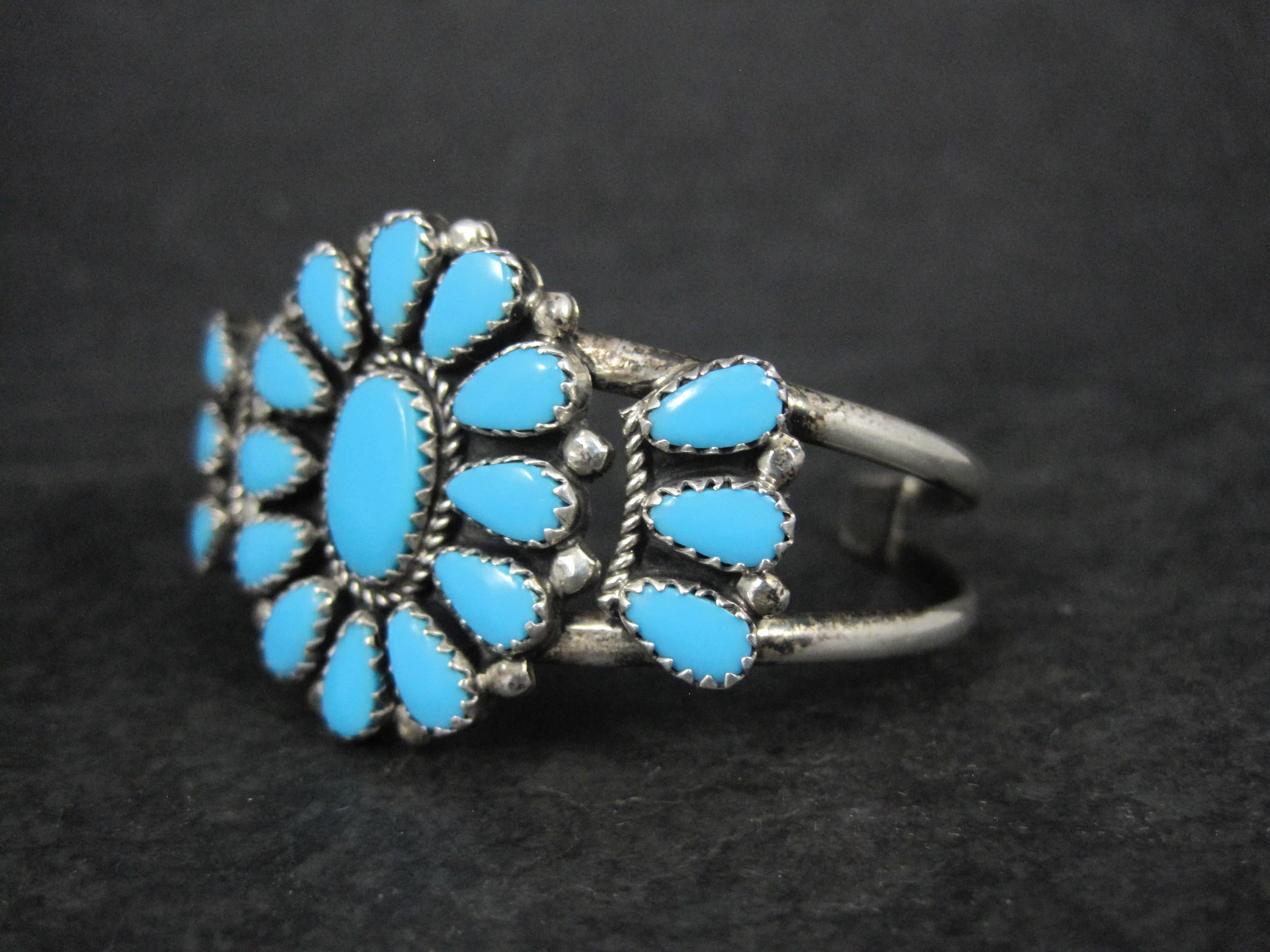 Small Turquoise Cluster Cuff Bracelet 5.25 Inches  In Excellent Condition For Sale In Webster, SD