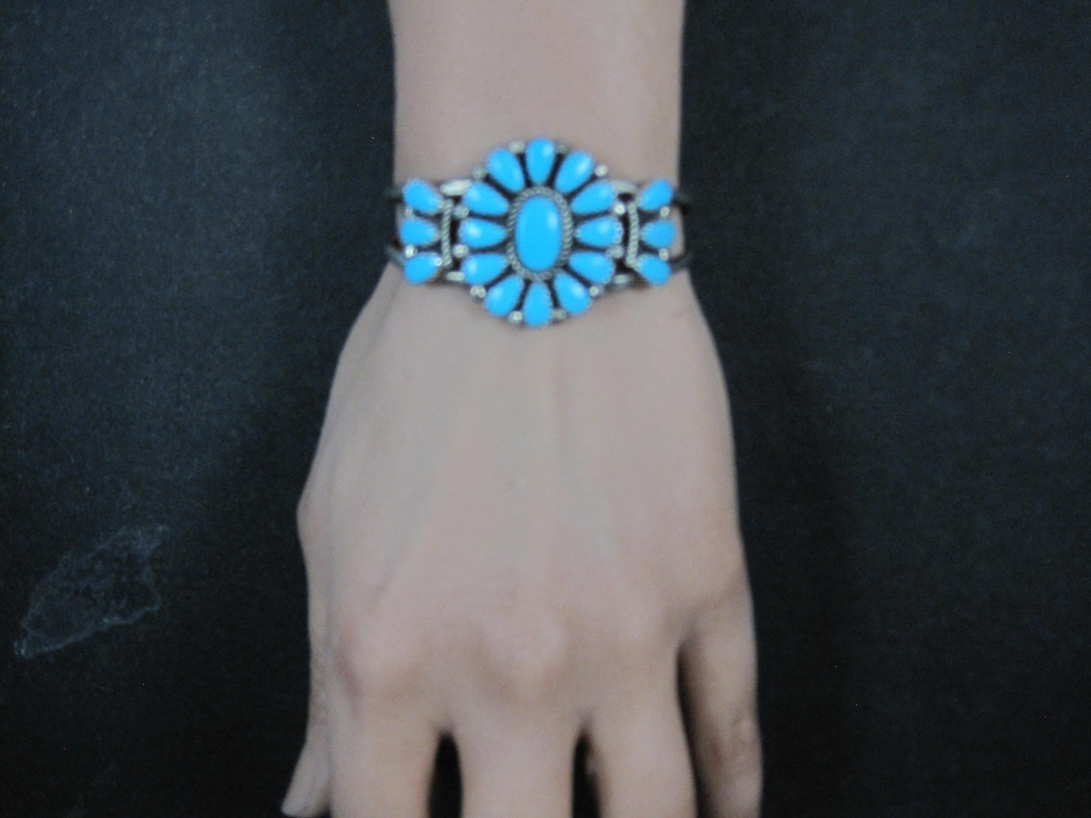 Small Turquoise Cluster Cuff Bracelet 5.25 Inches  For Sale 3