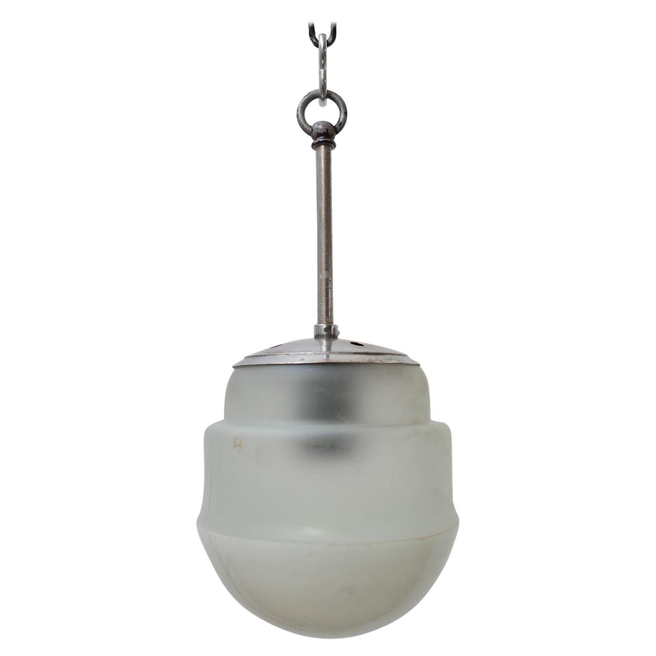Petite lampe à suspension mi-siècle en verre blanc et opaline bicolore
