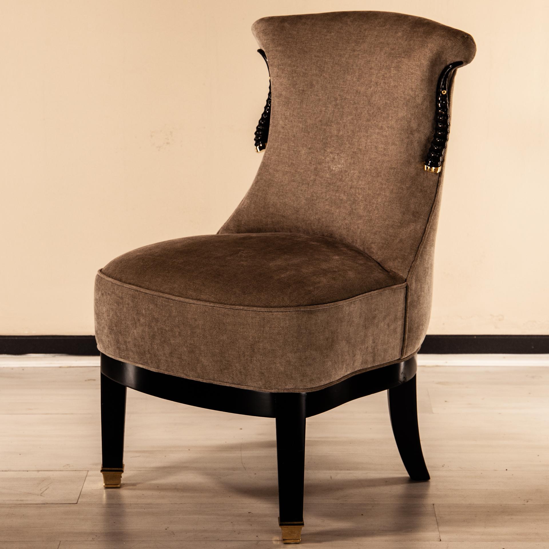 Small Upholstered Chair Gazzella, Natural Horn, Solid Brass Finials and Details For Sale 10
