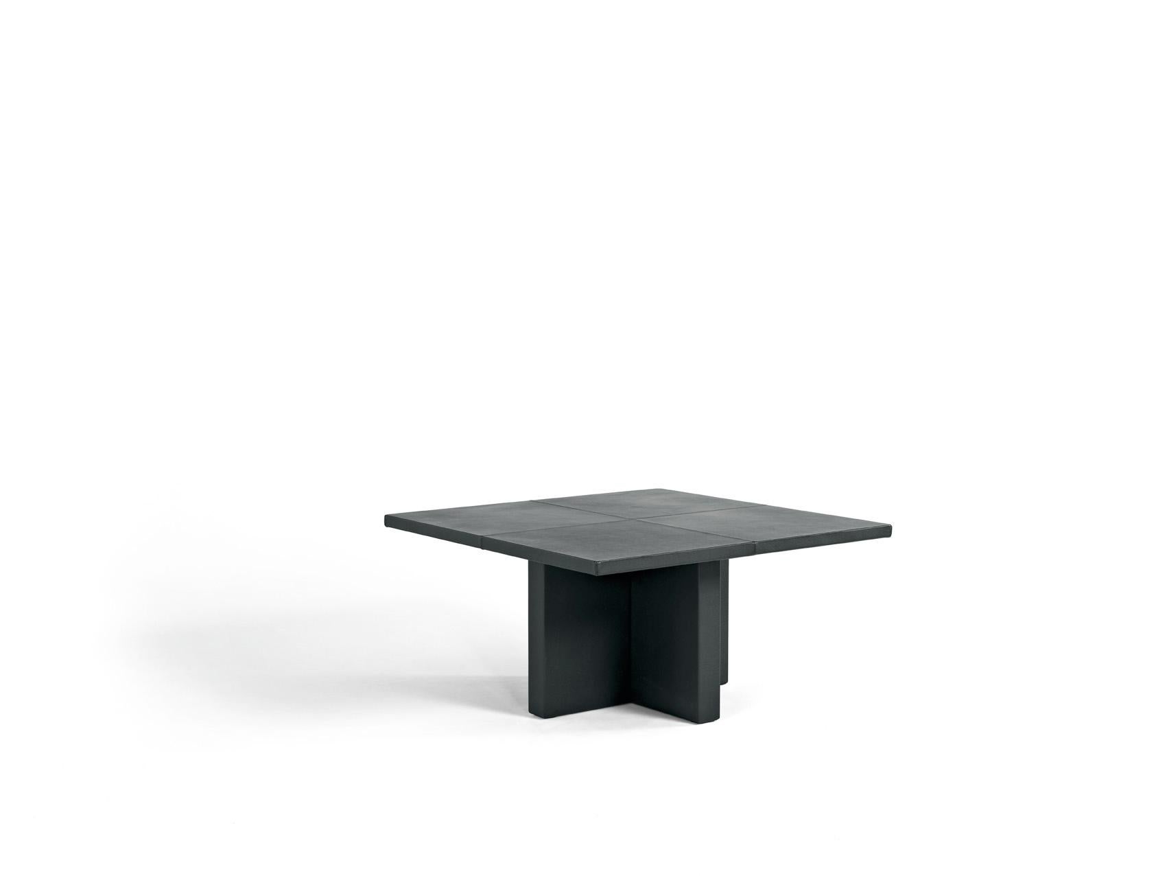Small Upholstered Leather Table Customizable In New Condition For Sale In London, GB