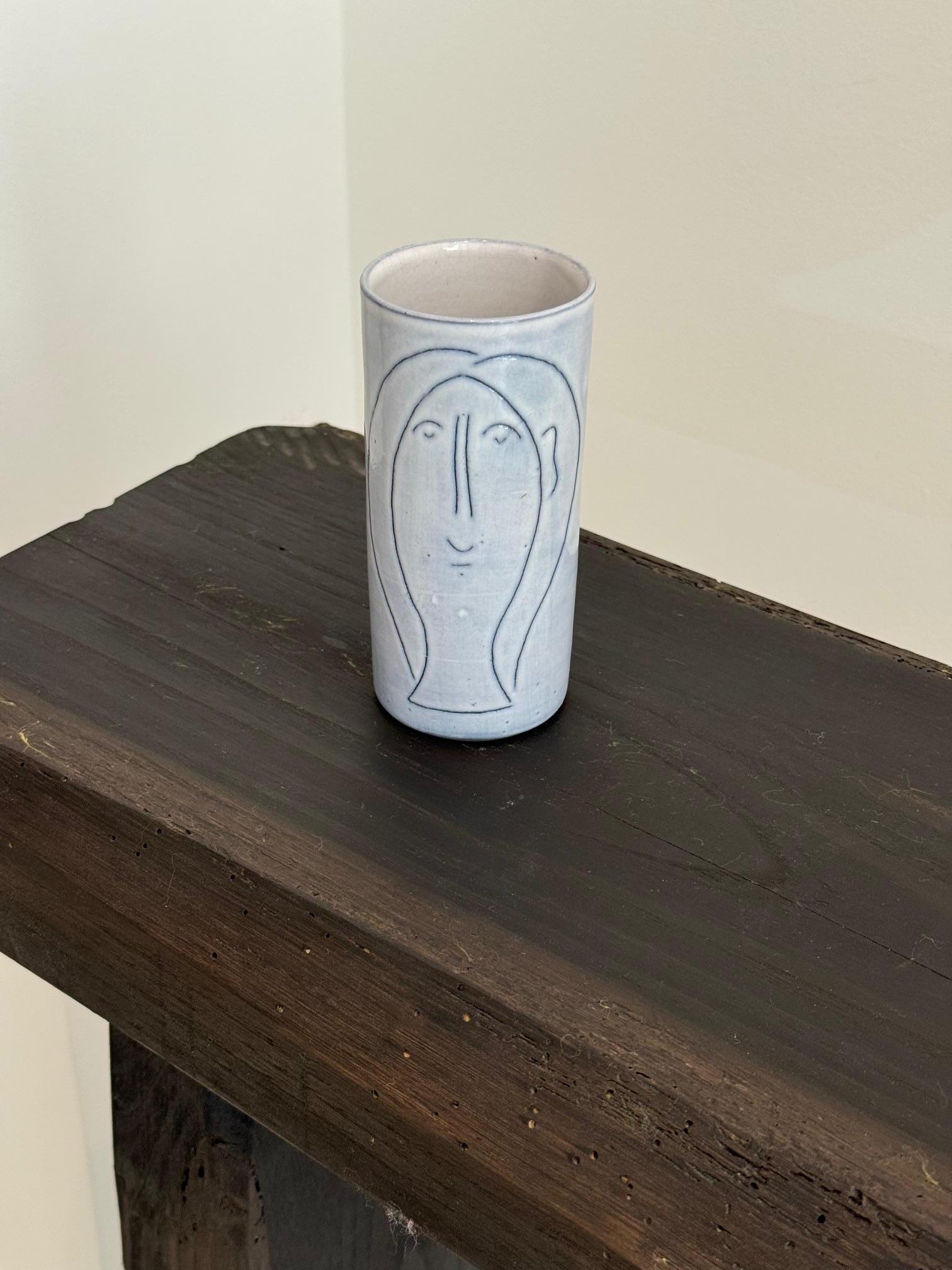 Piccolo vaso con due volti di donna firmato da Jacques Innocenti, anni '50 in vendita 5