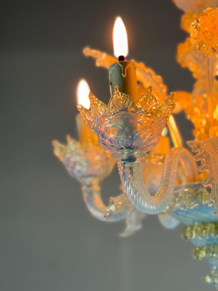 Small Venetian Chandelier In Opalescent Blue And Gold Murano Glass In Excellent Condition For Sale In Honnelles, WHT