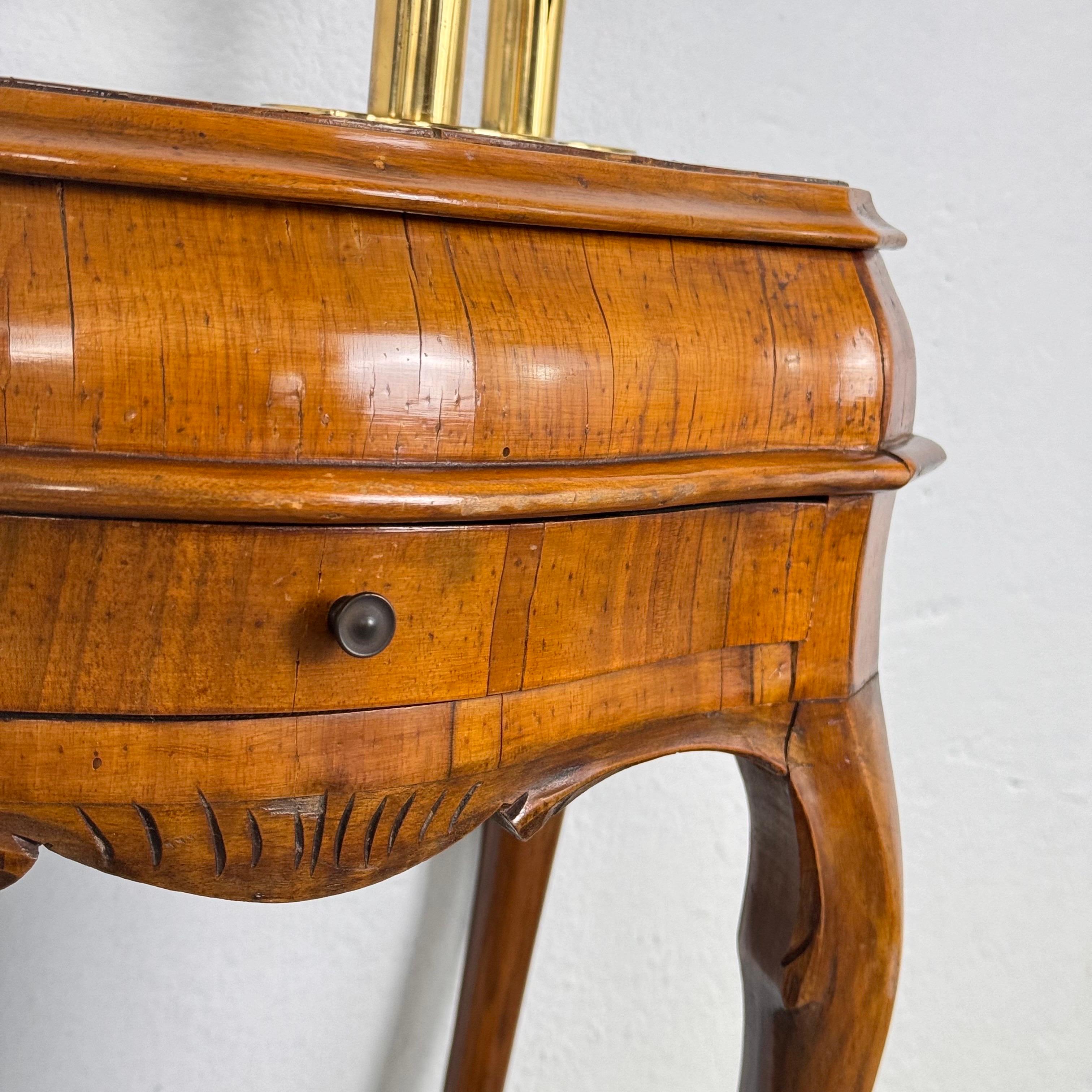 Mid-20th Century Small Venetian Style Louis XV Walnut Sideboard with Drawer, Venice, 1950s For Sale