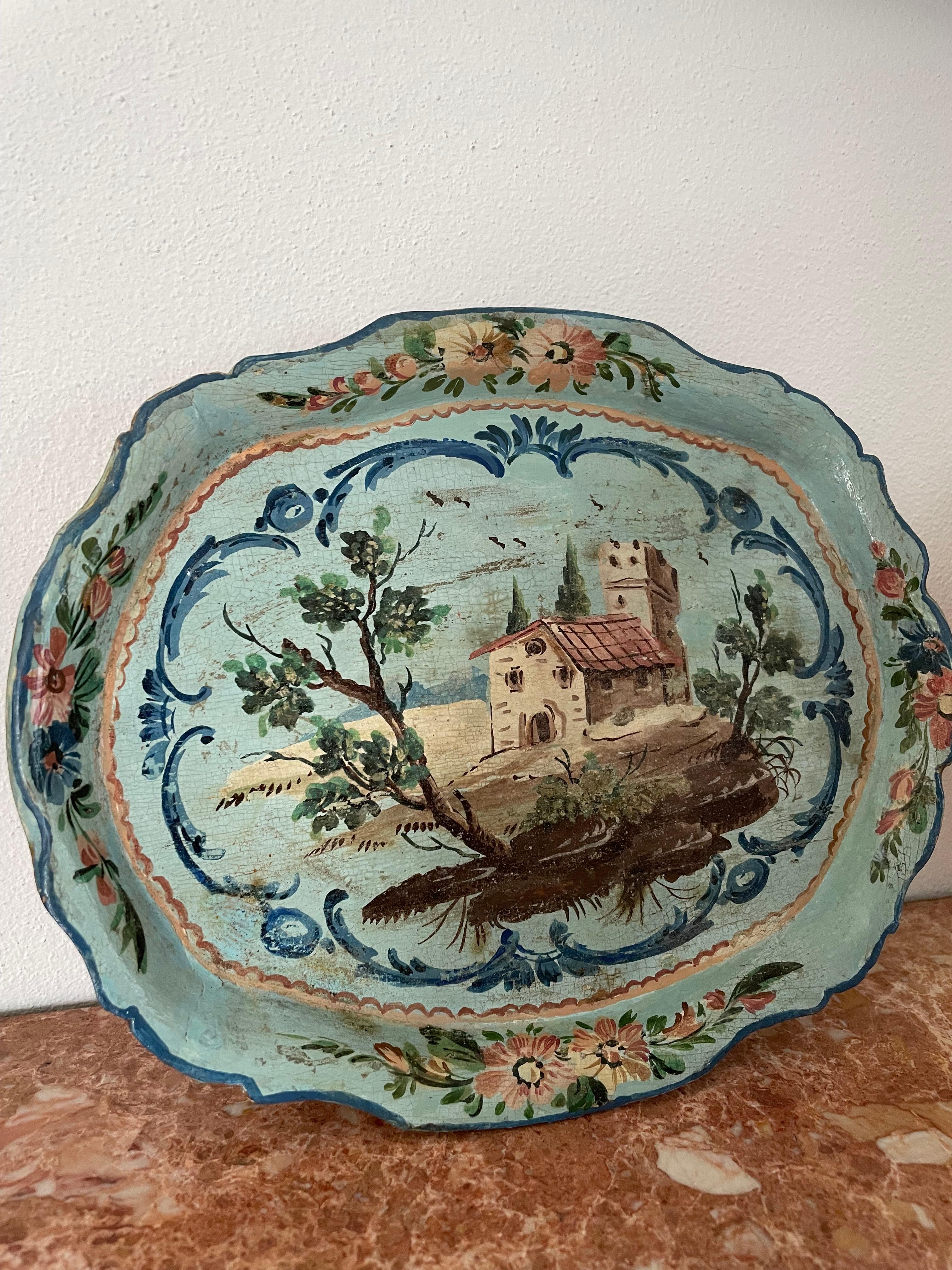 Piccolo vassoio veneziano del XVIII secolo in legno laccato azzurro Italian en venta