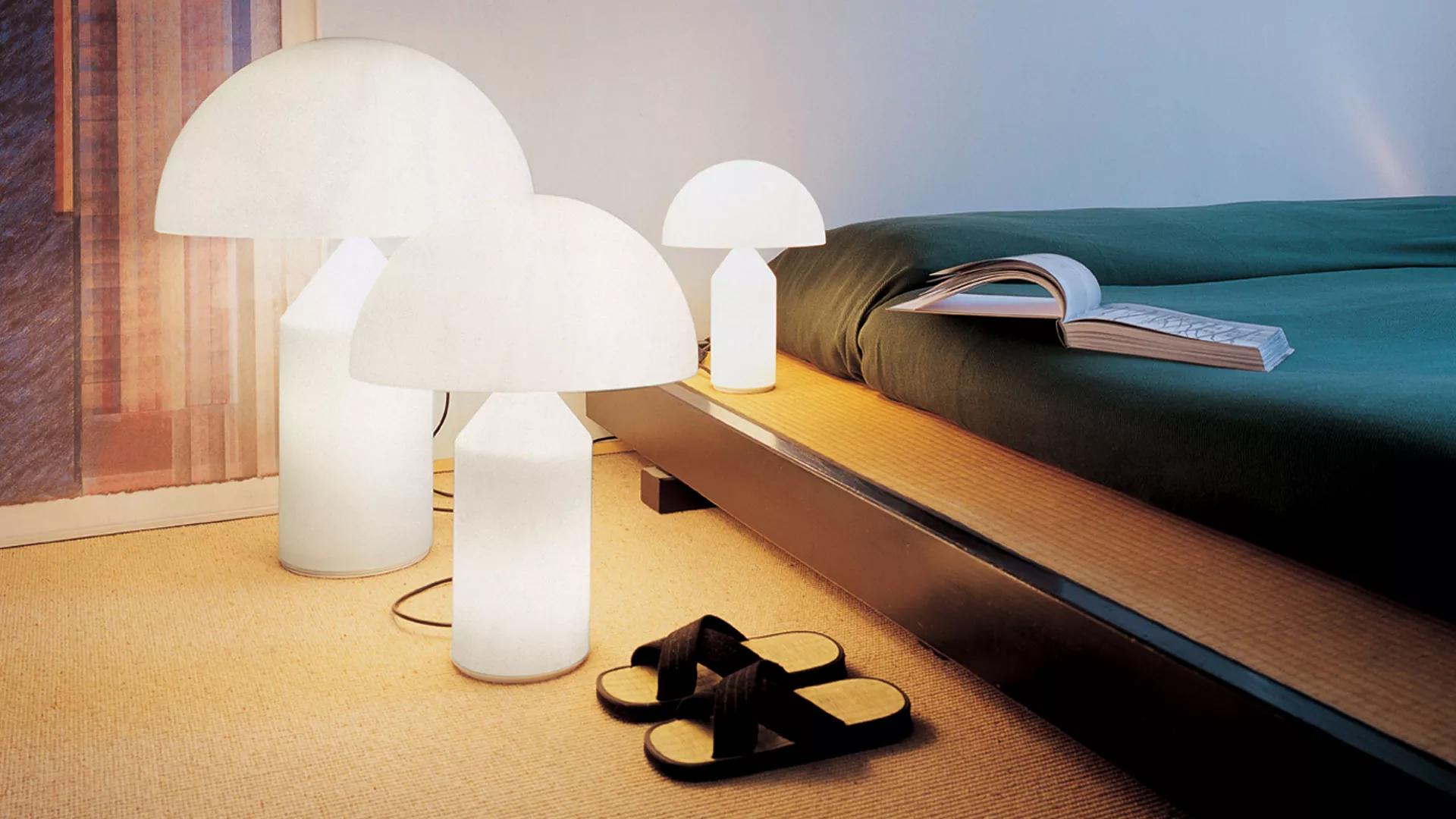 Contemporary Small Vico Magistretti 'Atollo' Opaline Glass Table Lamp For Oluce For Sale