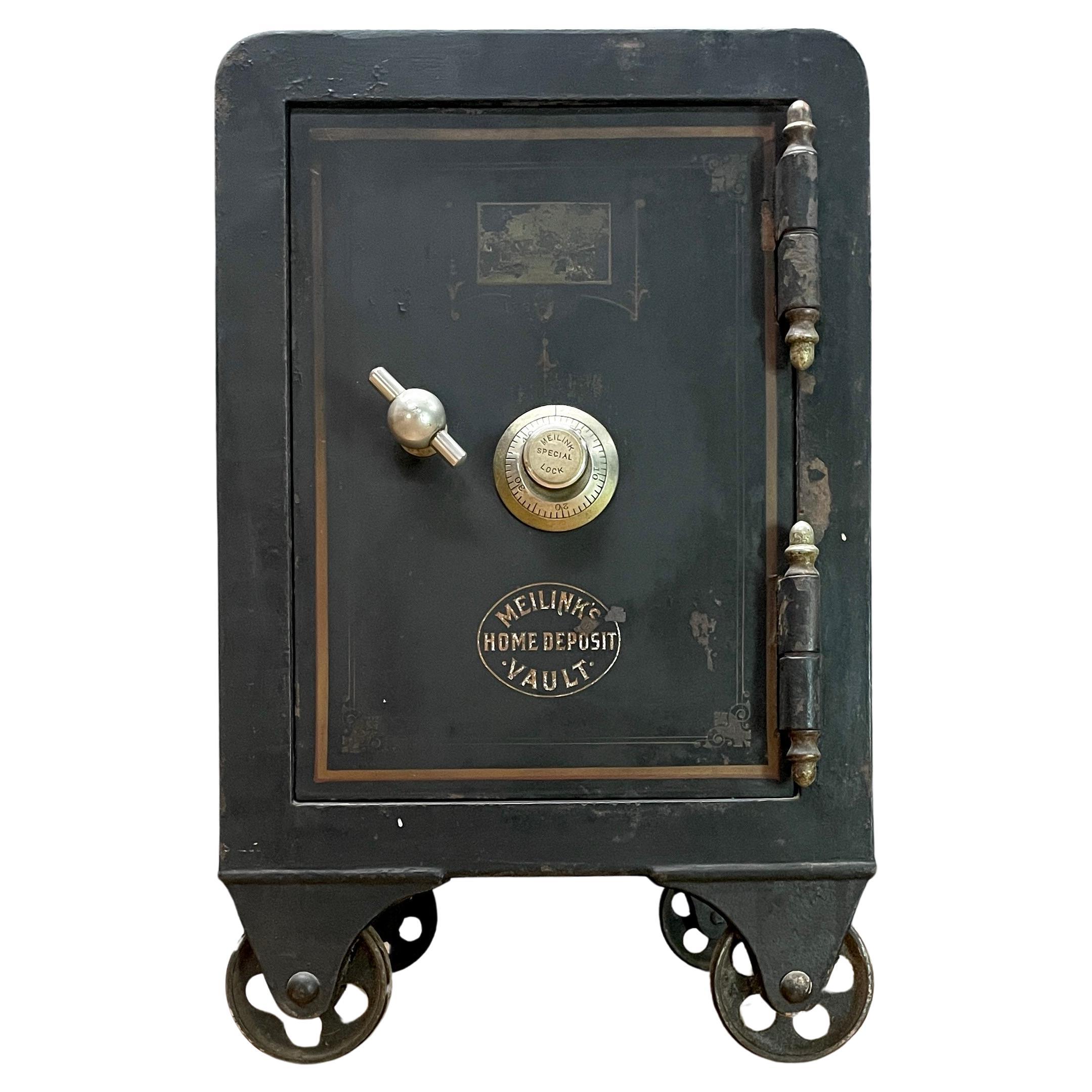 Petite table de nuit victorienne de Meilink's Home Vault Railroad Safe