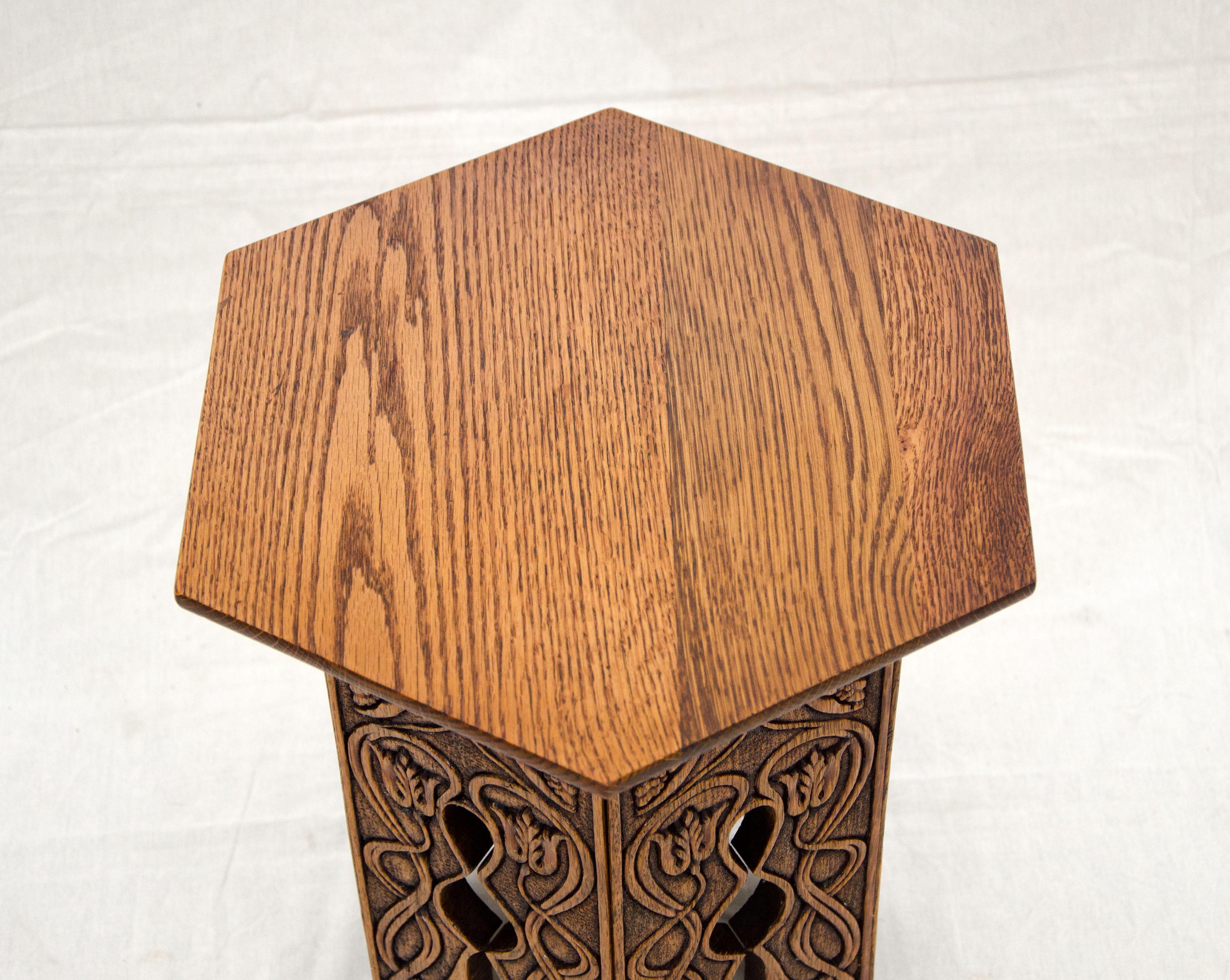 American Small Victorian Oak Tabouret Occasional Table or Plant Stand, circa 1900